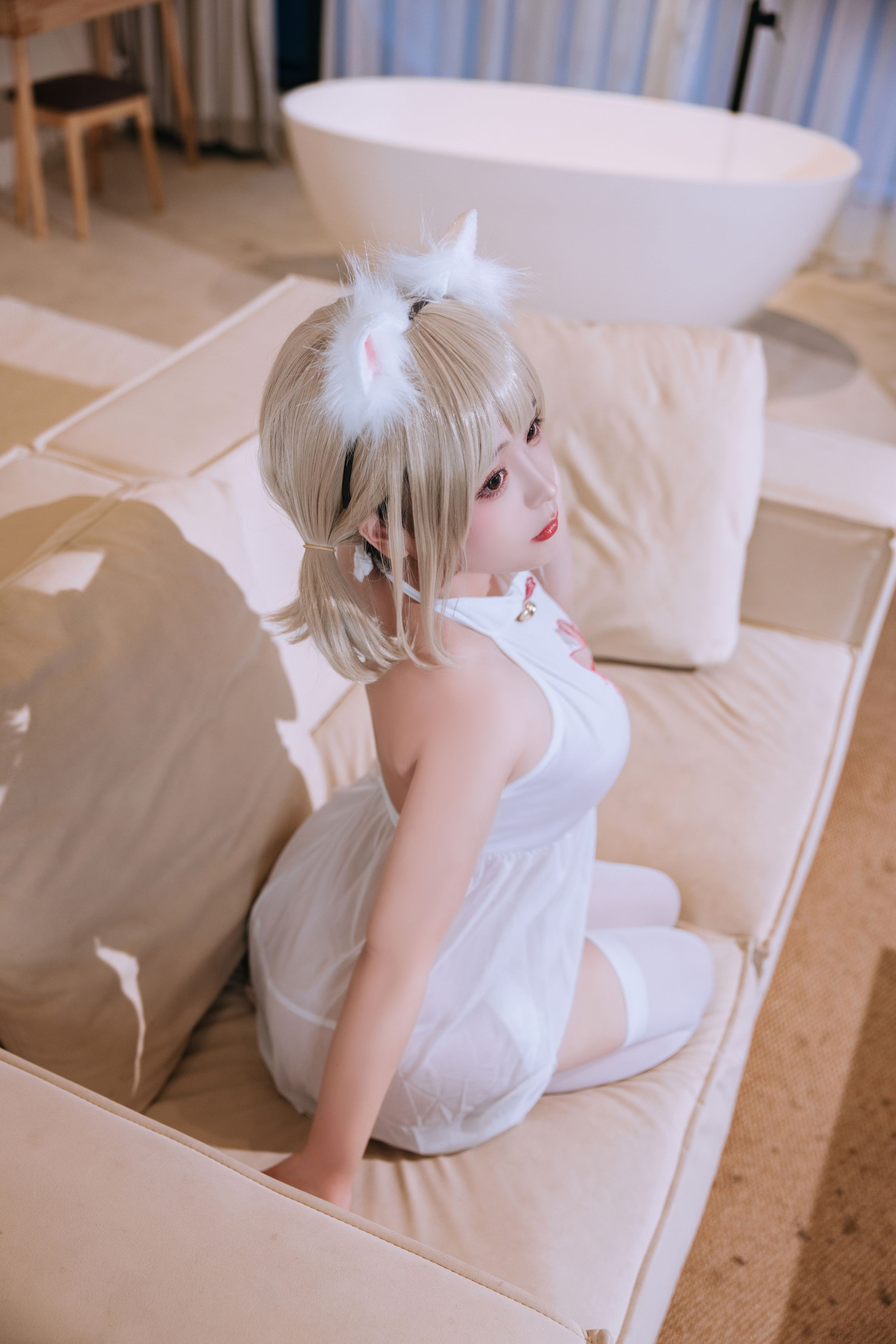 Ri Nai Jiao - Persian Cat 110P