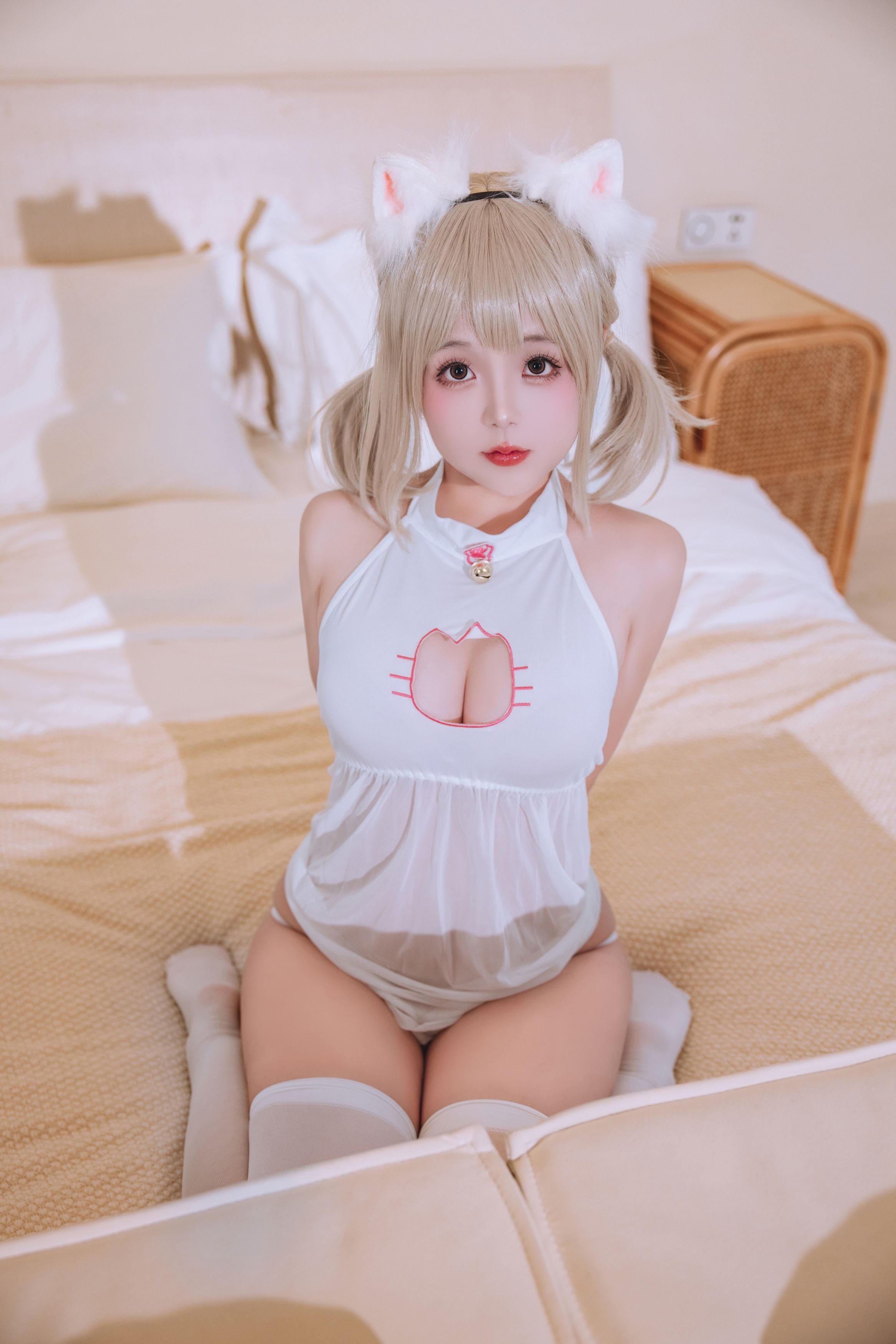 Ri Nai Jiao - Persian Cat 110P