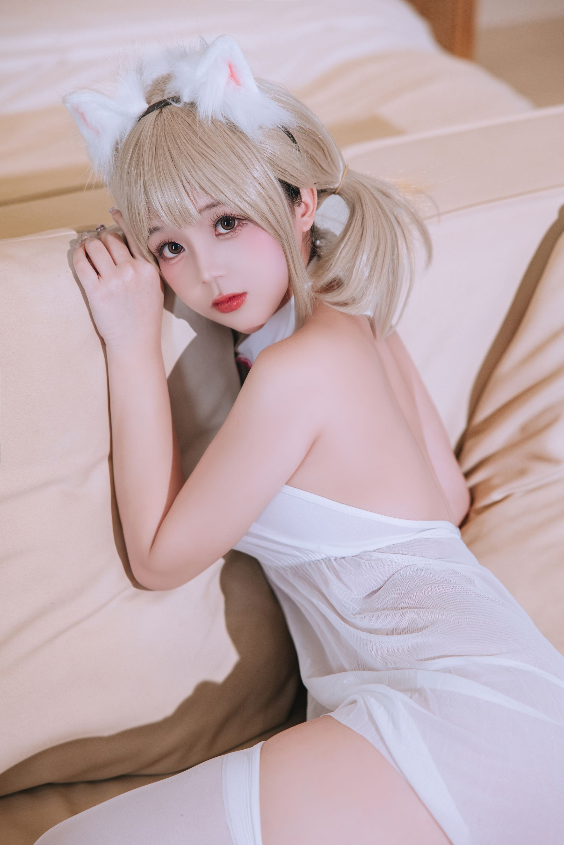 Ri Nai Jiao - Persian Cat 110P