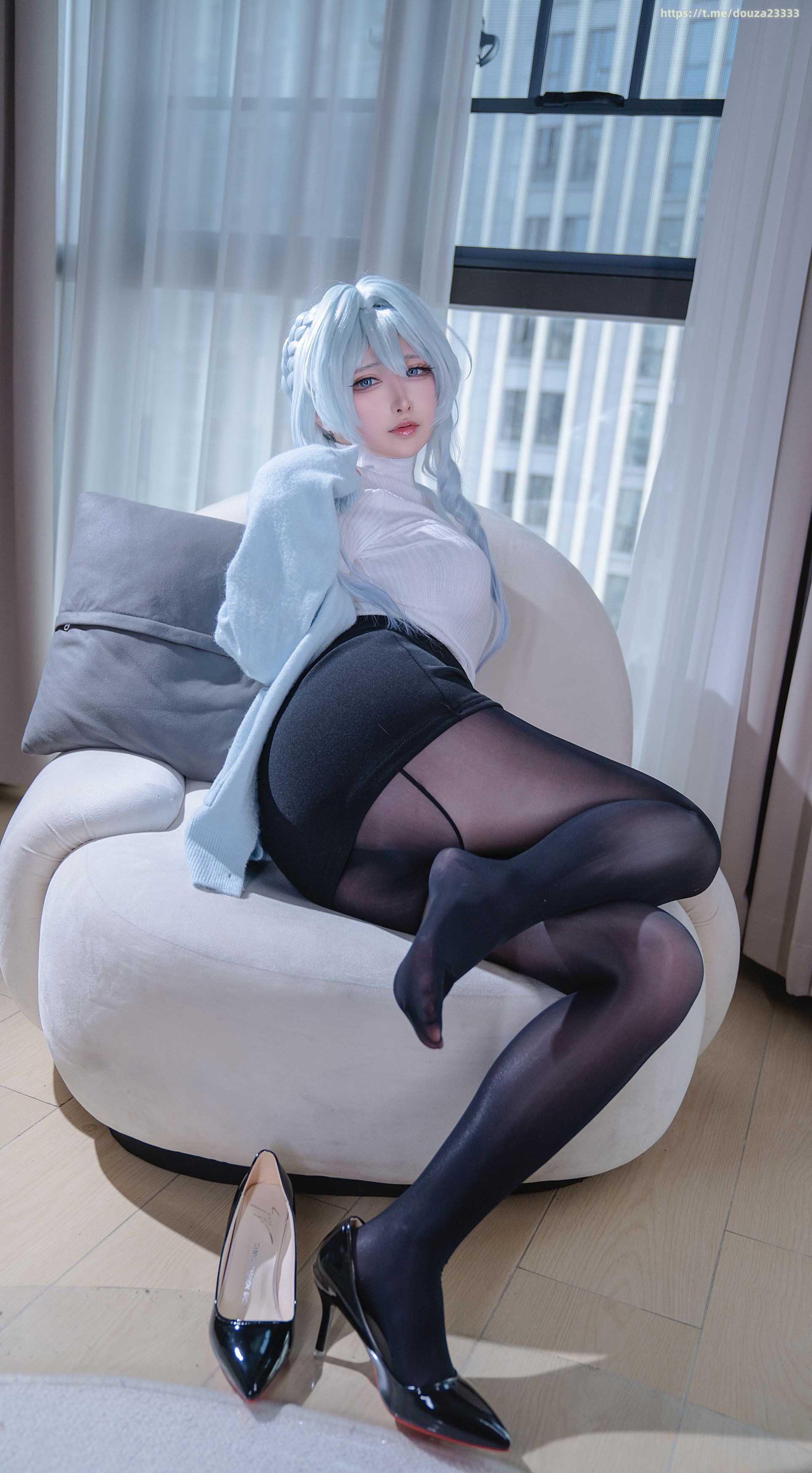 Anh Lý Lý Tuyết Nữ 32P