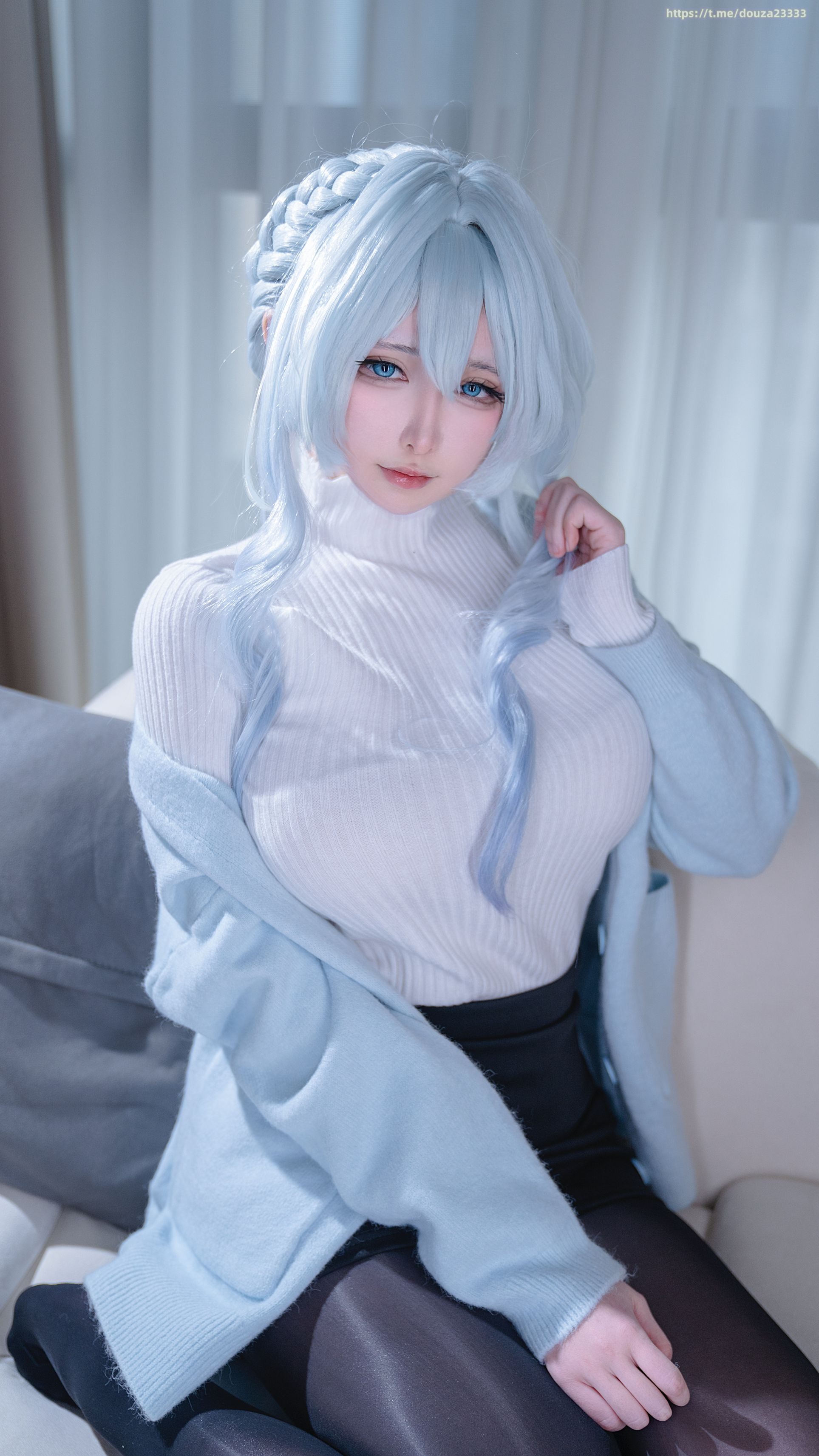 Ying Li Li, Snow Woman, 32P