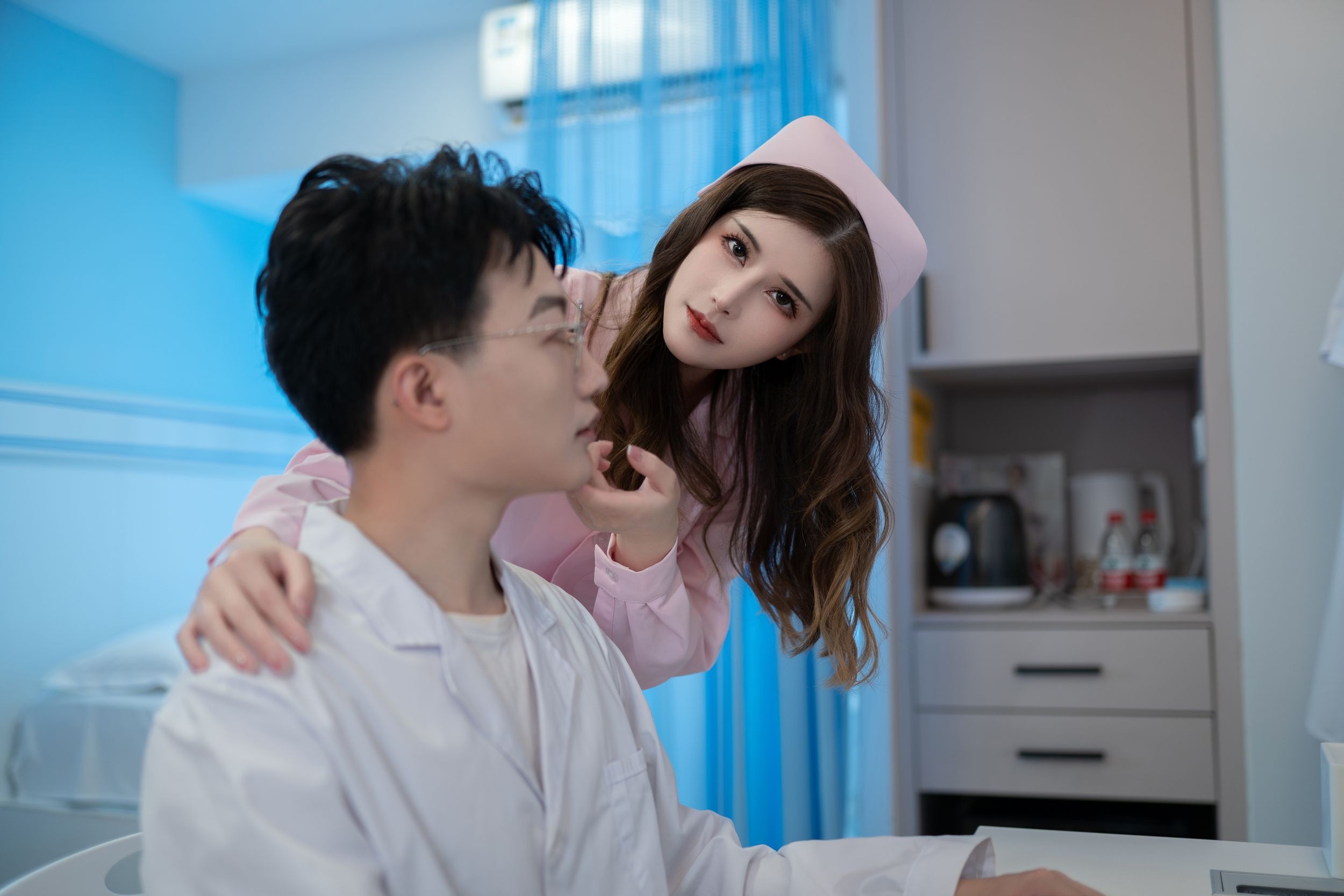 Lu Ba Sui - Doctors and Nurses 65P