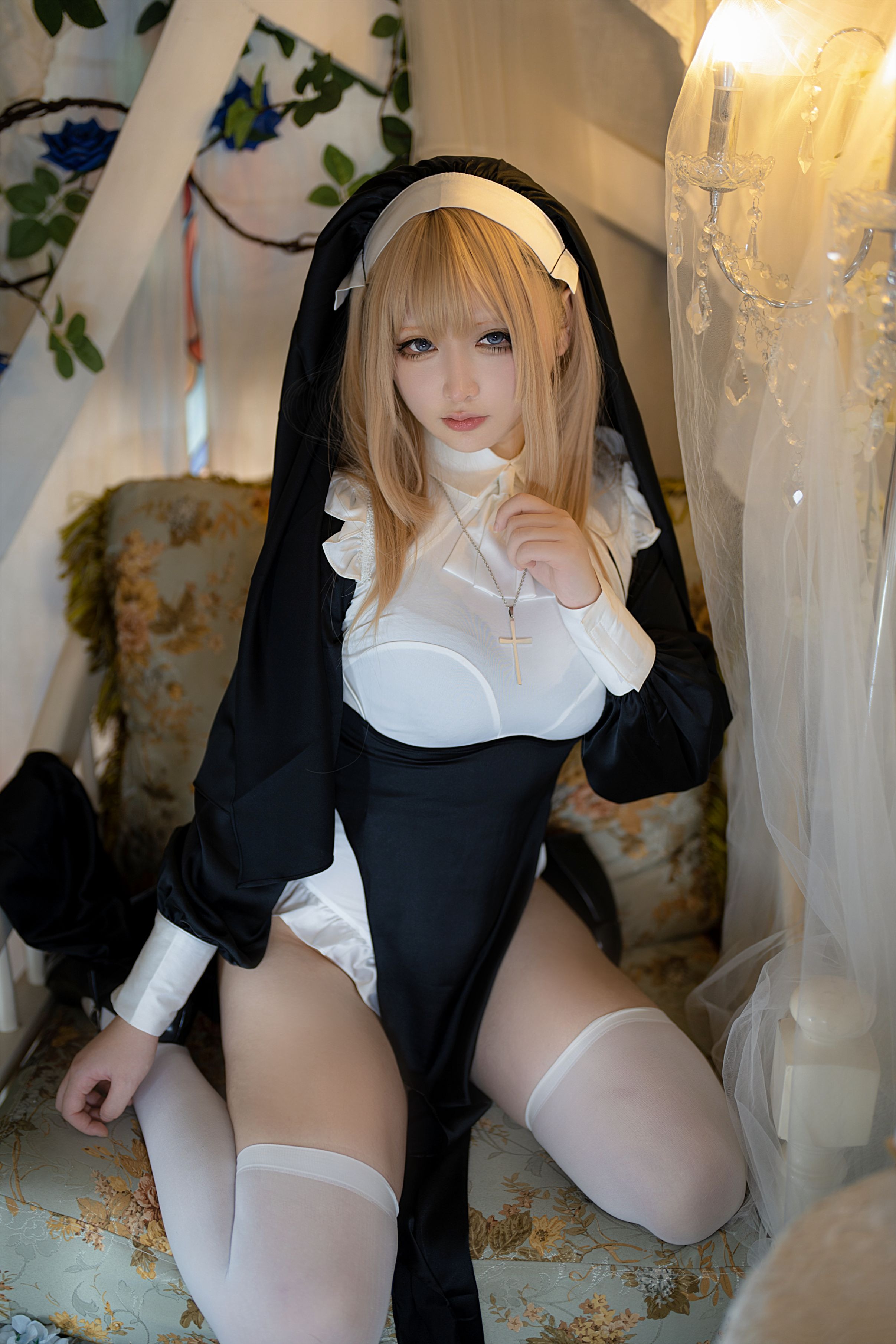Ying Li Li Nun [35P-681MB