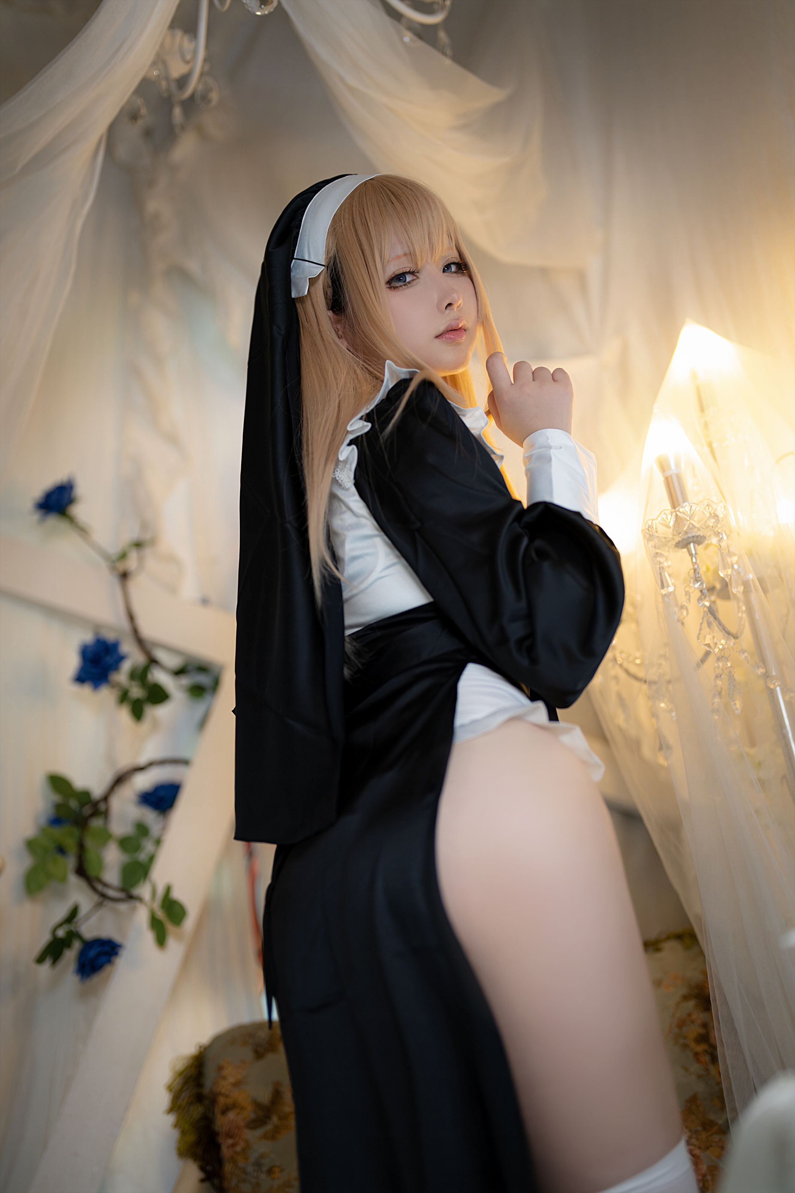 Ying Li Li Nun [35P-681MB