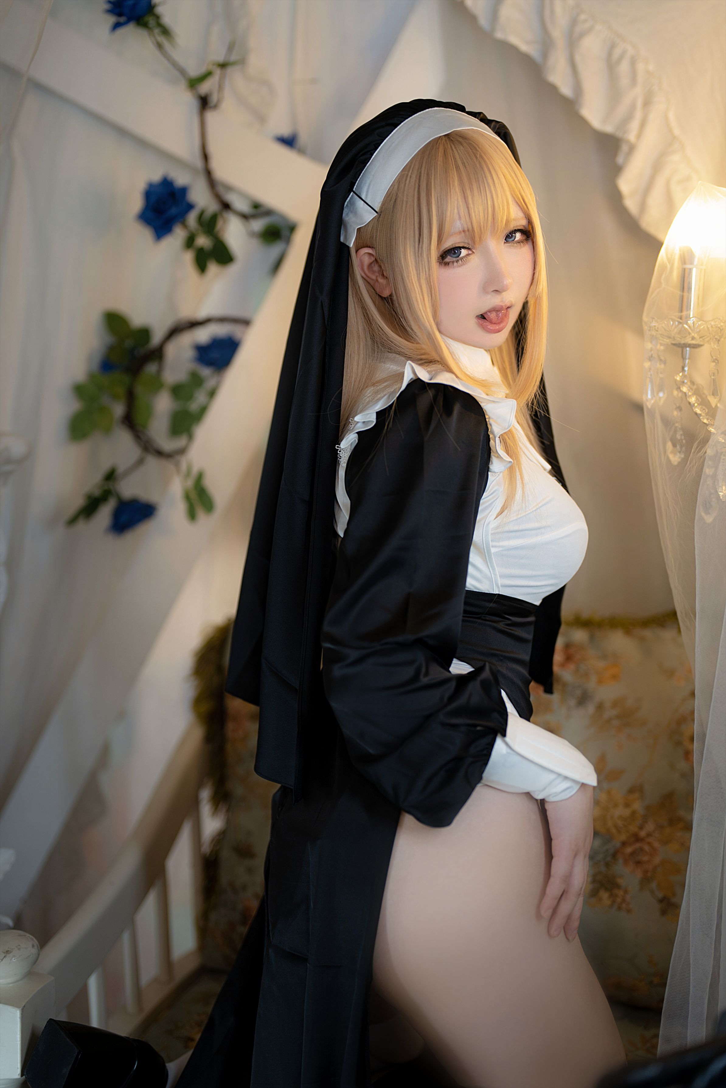 Ying Li Li Nun [35P-681MB