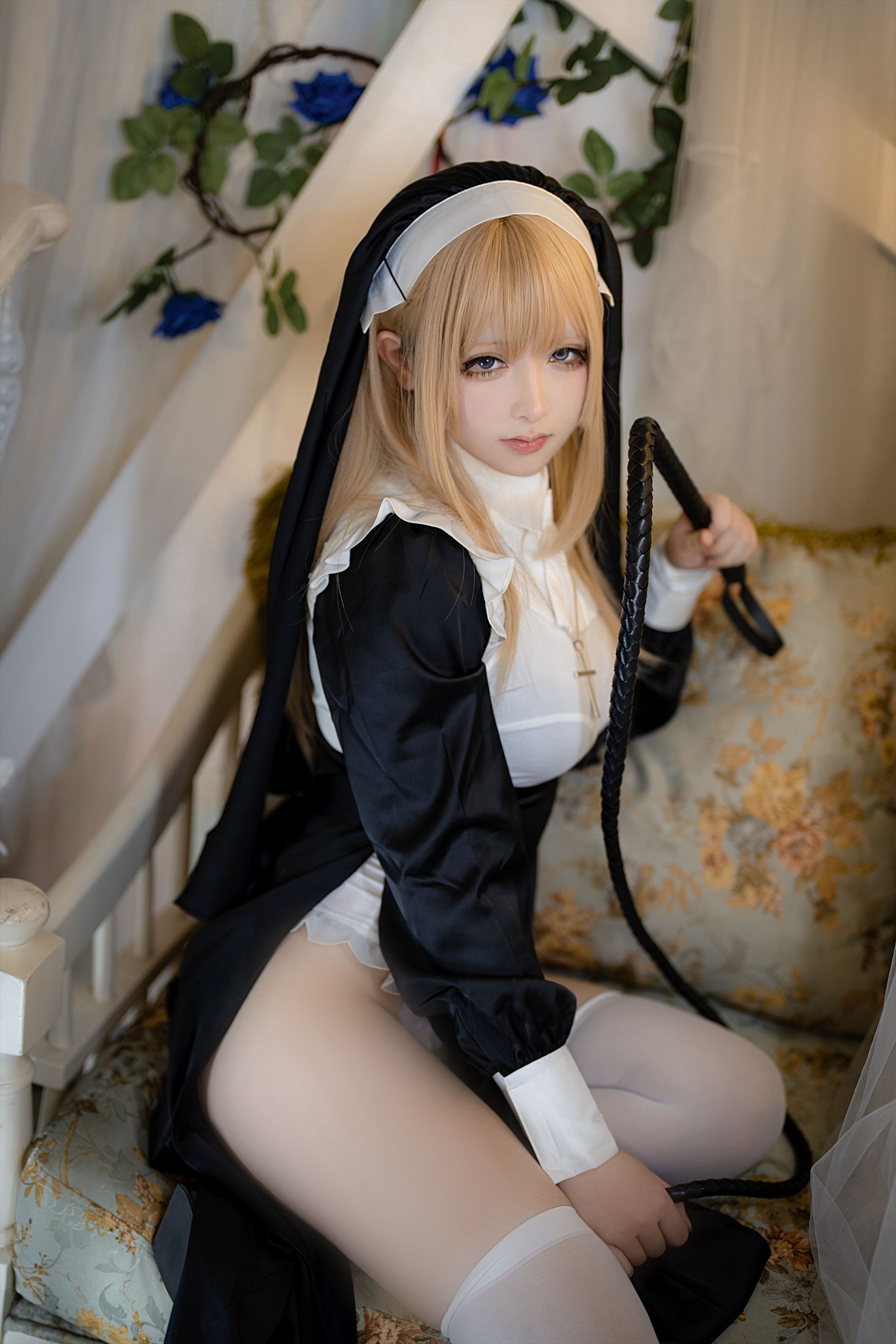 Ying Li Li Nun [35P-681MB