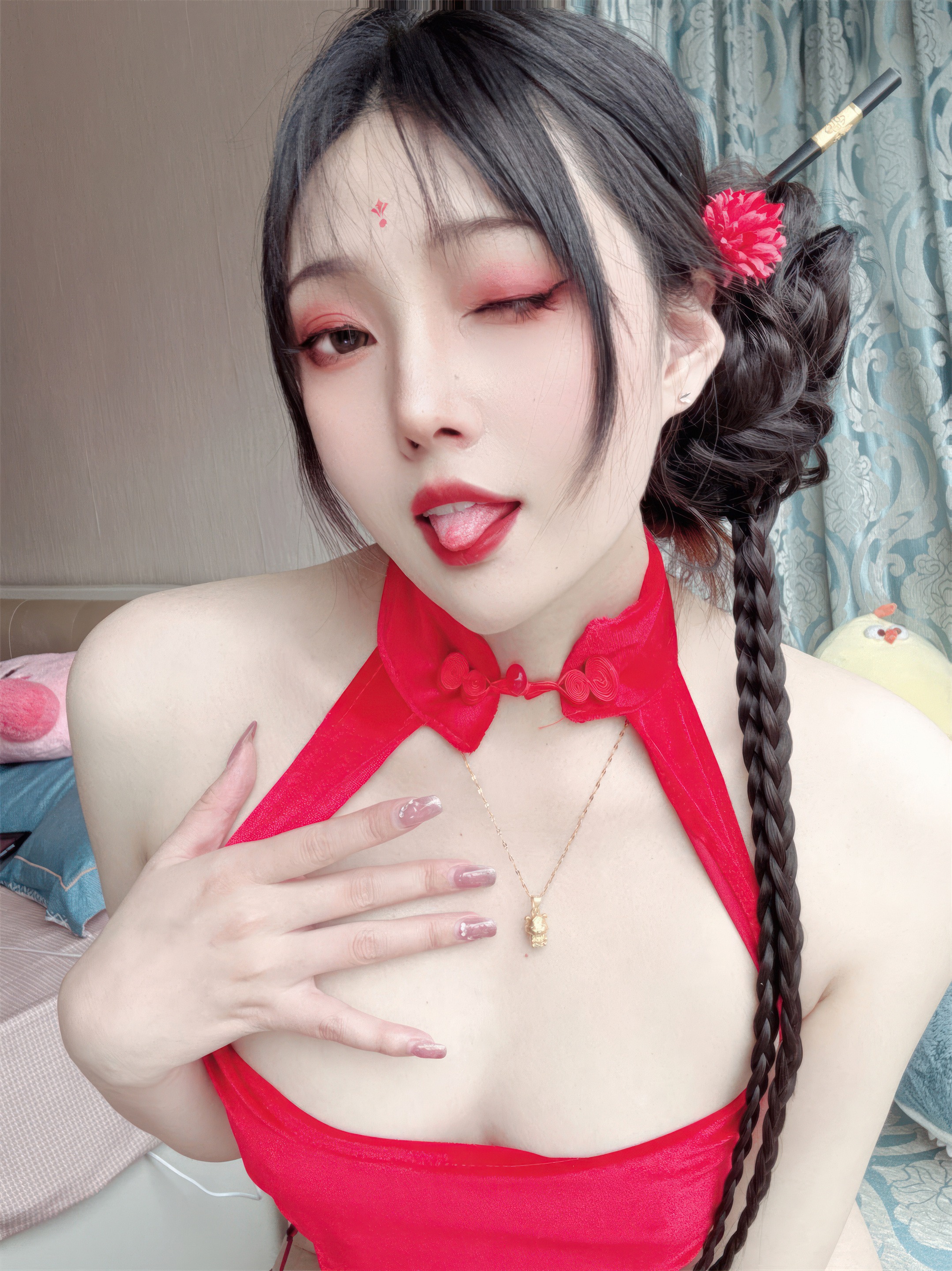 夏子 龍年新春 45P