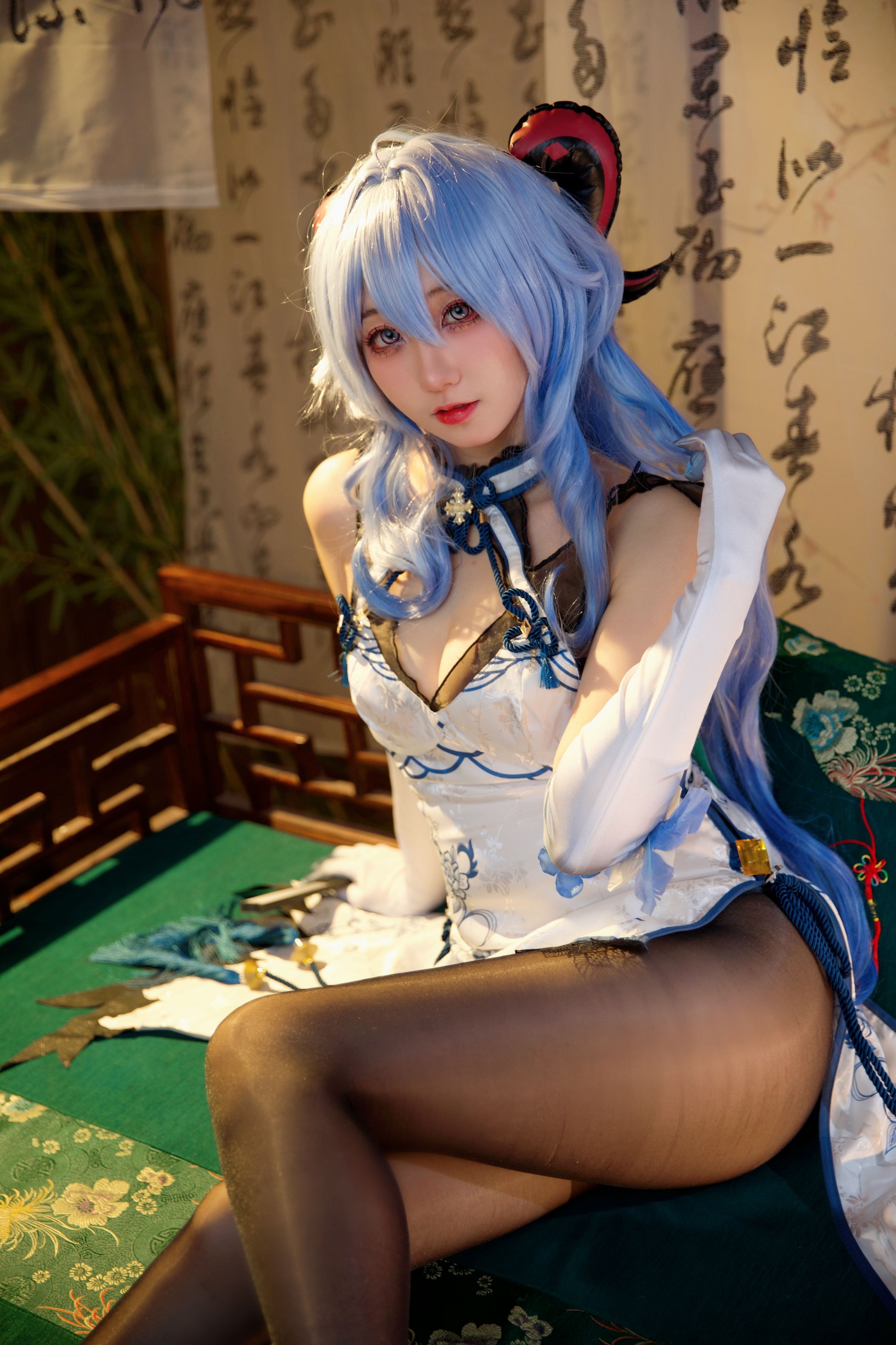 Xie Xuexue Ya Ganyu Blue and White Porcelain