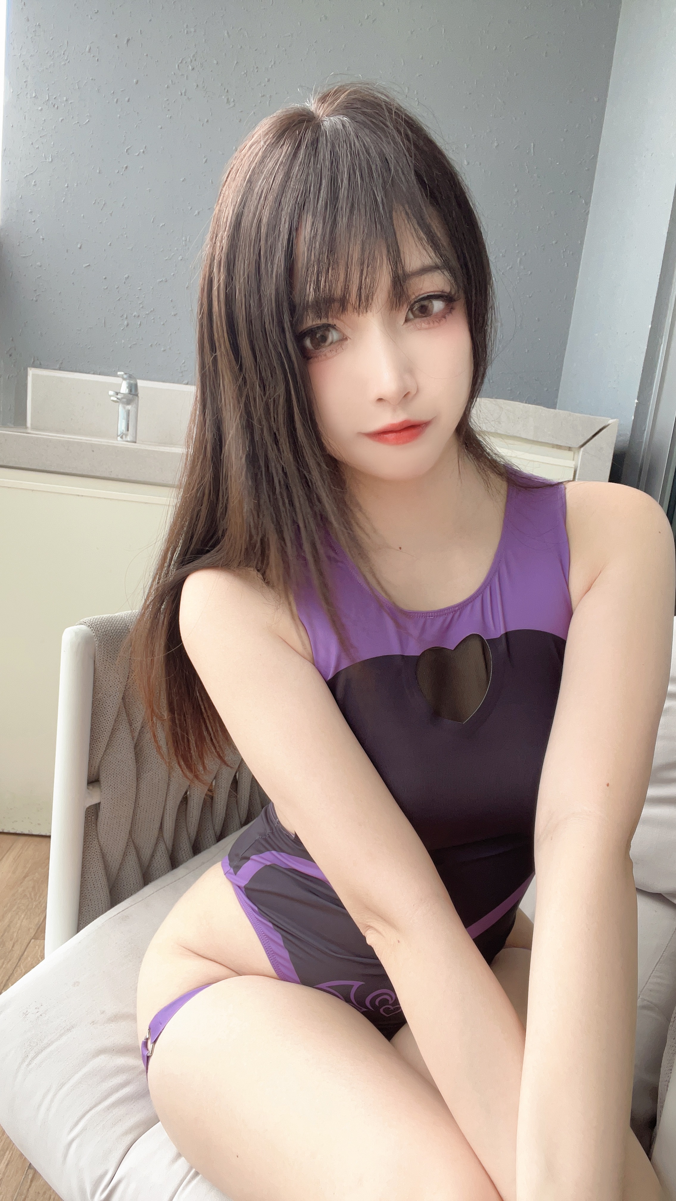 二佐尼薩 小魅魔競泳 36P