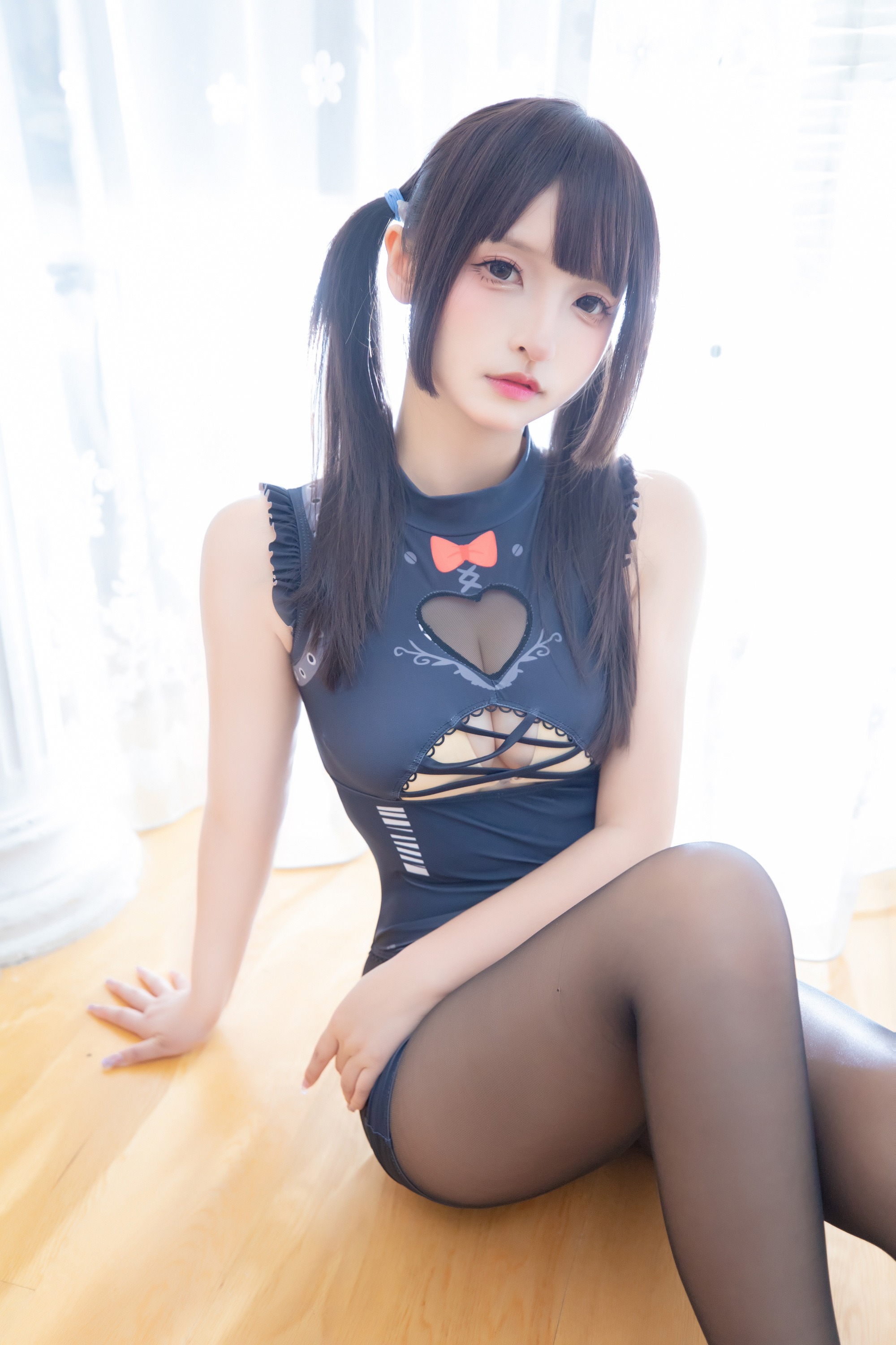 神楽坂真冬 バンデージ水着 75P2V