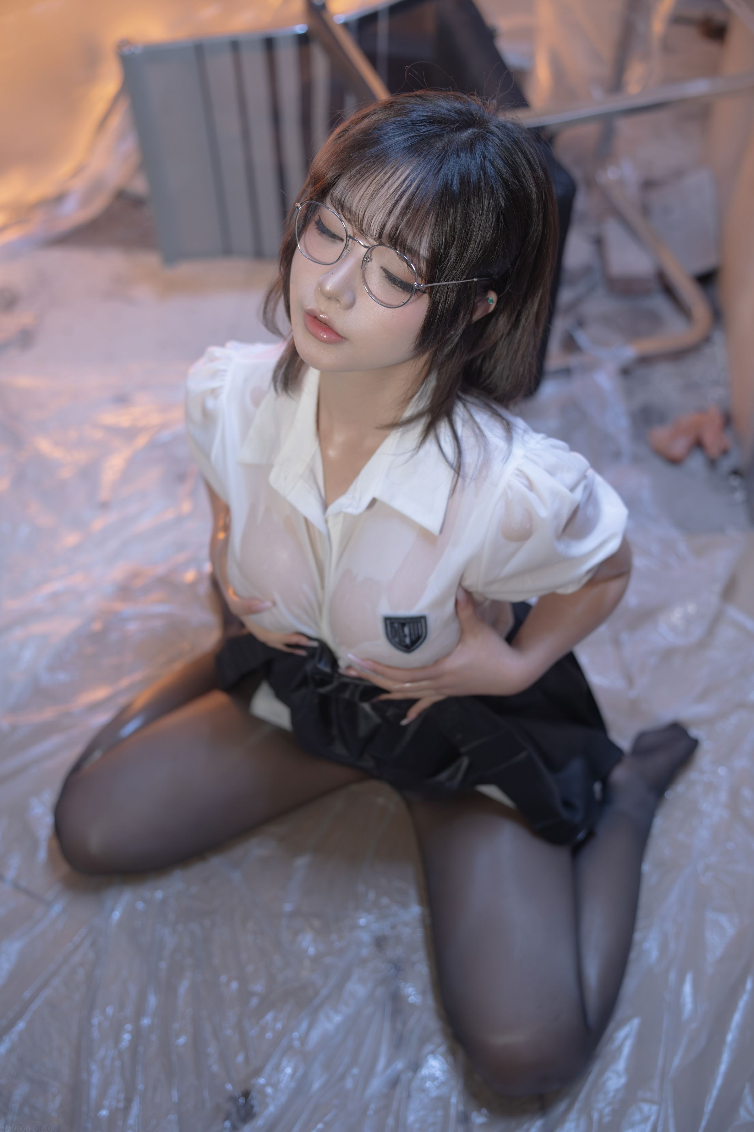 ユウヒ玉匯 エレベーター間-尾行(154p+1v)(975M)