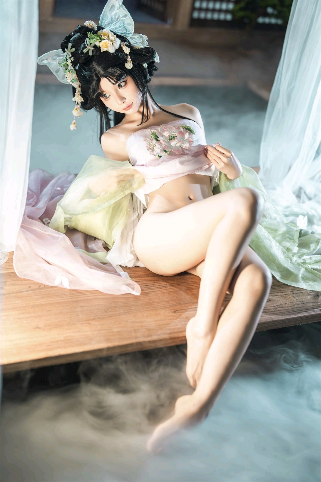 Chun Mo Mo - Ancient Costume 152P