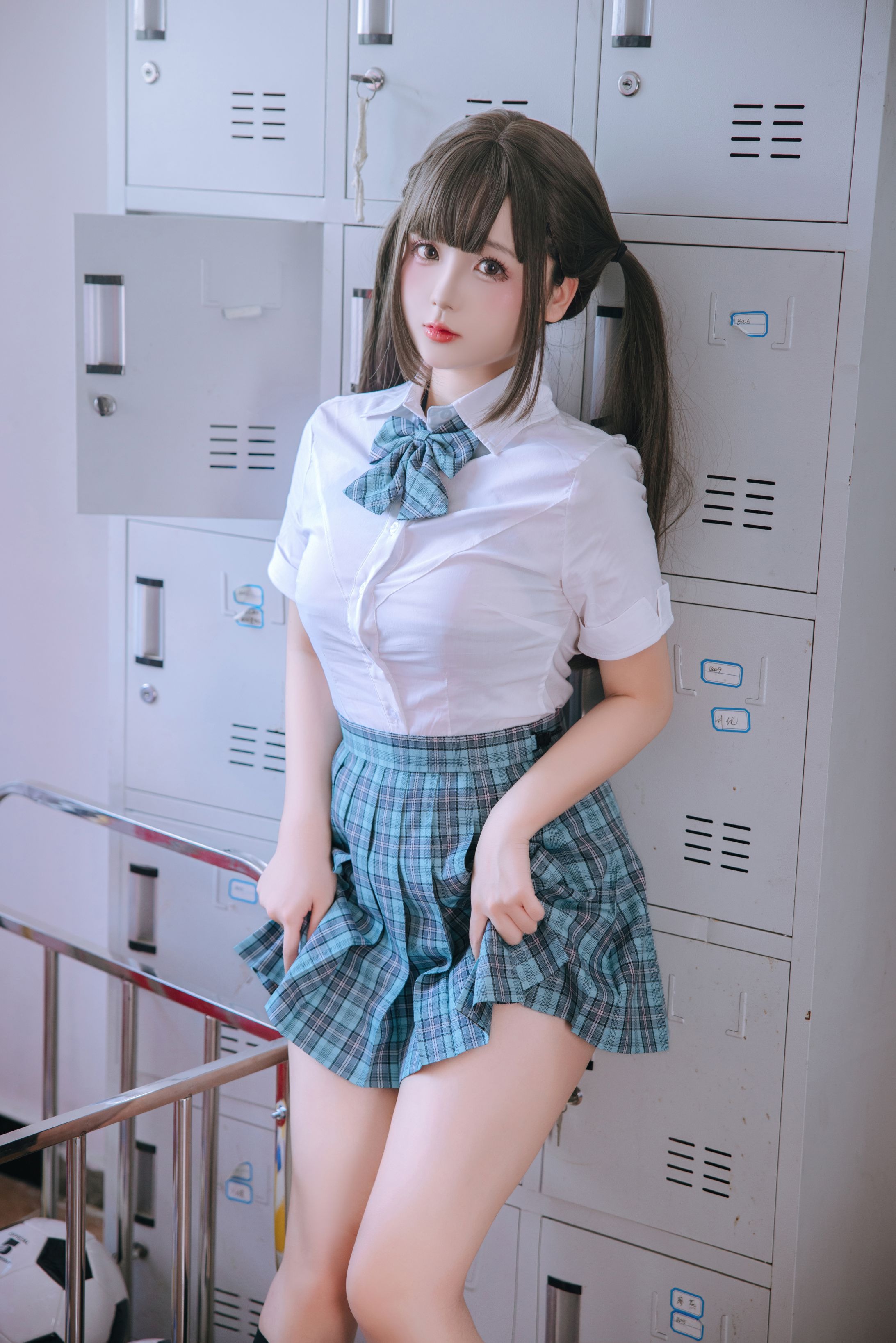 리나자오 탈의실 195P
