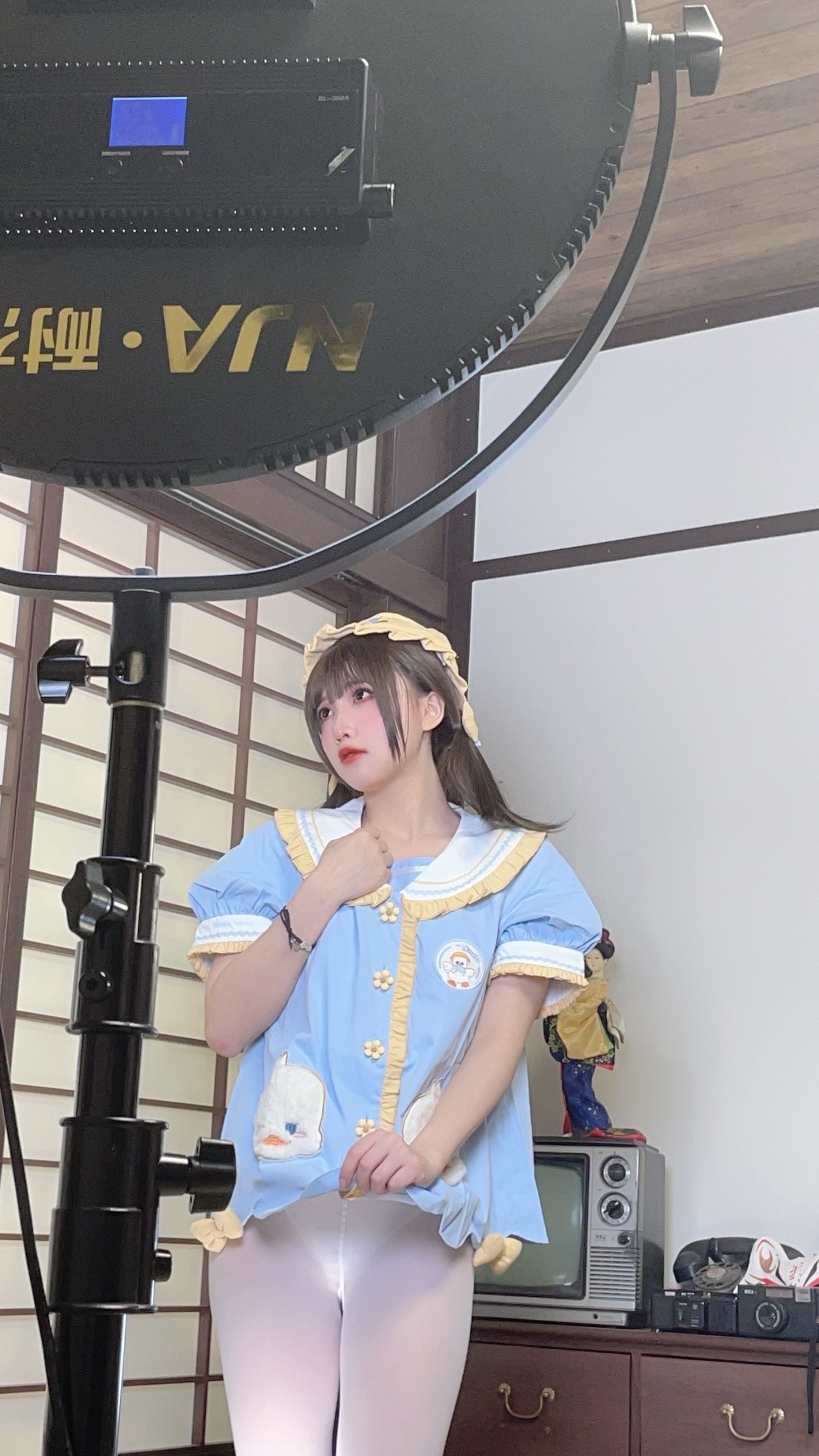 小和甜酒をショウワテンシュ、鸭鸭幼稚园をヤーヤようちえん、170P2Vをそのままとして翻訳すると：ショウワテンシュ ヤーヤようちえん 170P2V