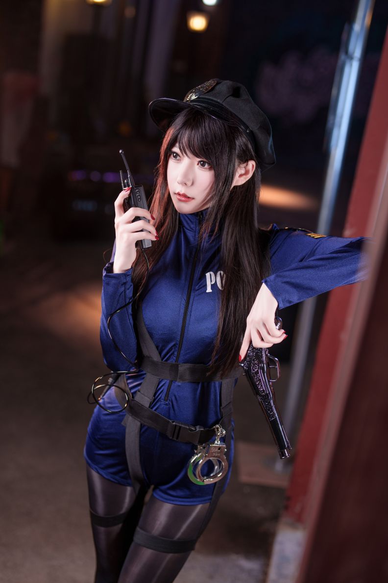 香草喵露露 - 2023年11月艦長 女警[40P1V-1.54GB