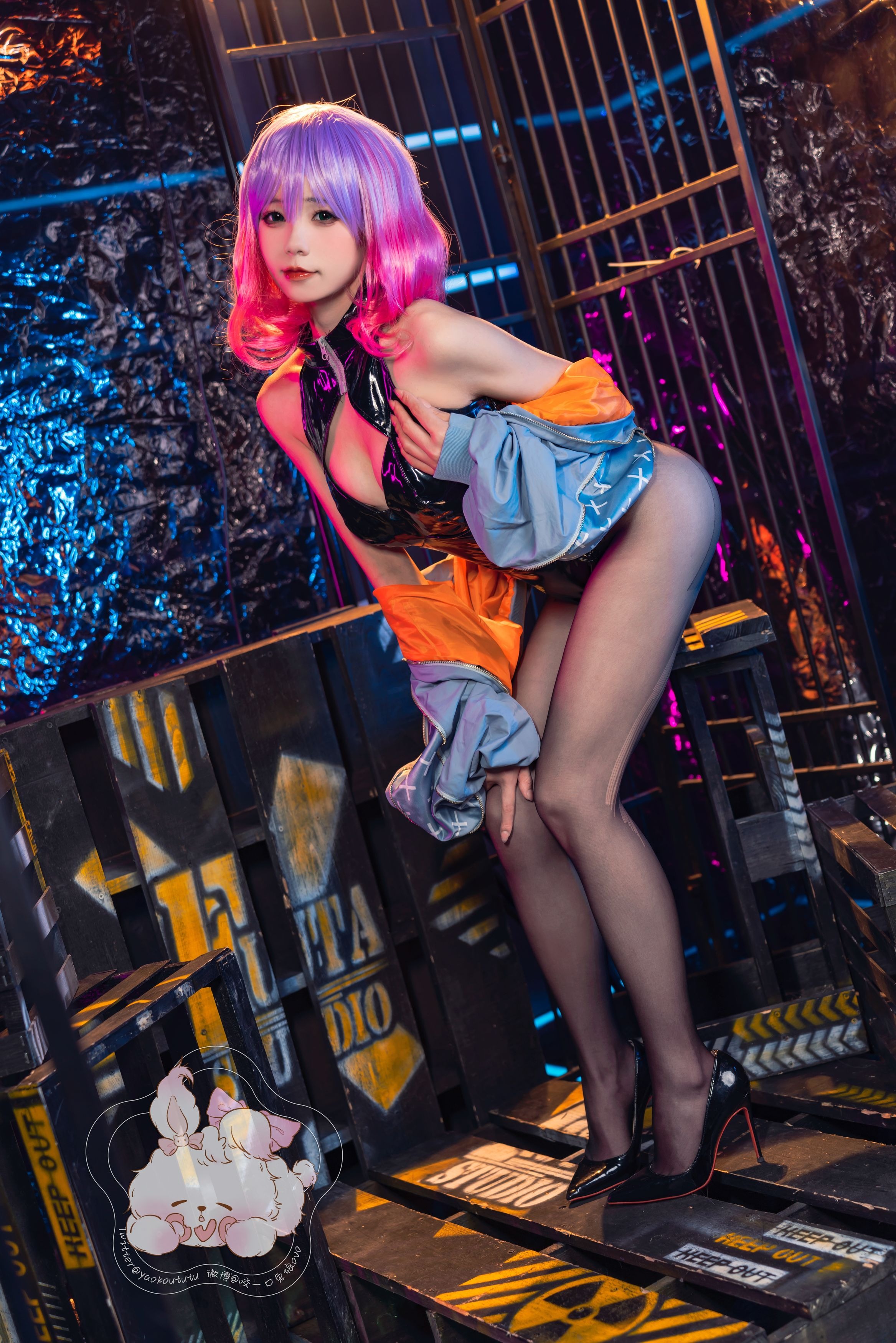 Thỏ Nhỏ Cắn Người - Mask Girl Luna 52P