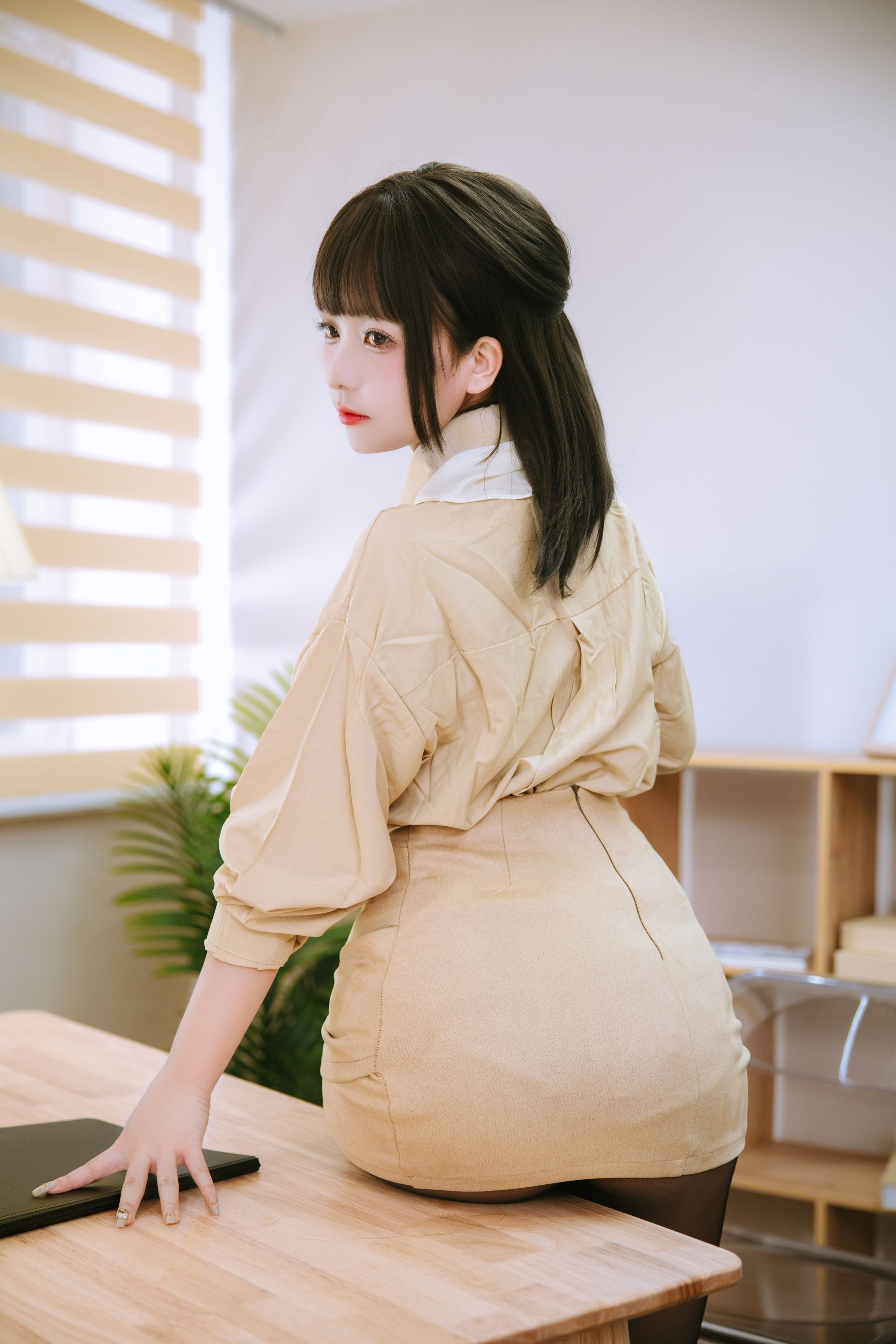 Nhật Nai Jiao - Thư ký 181P