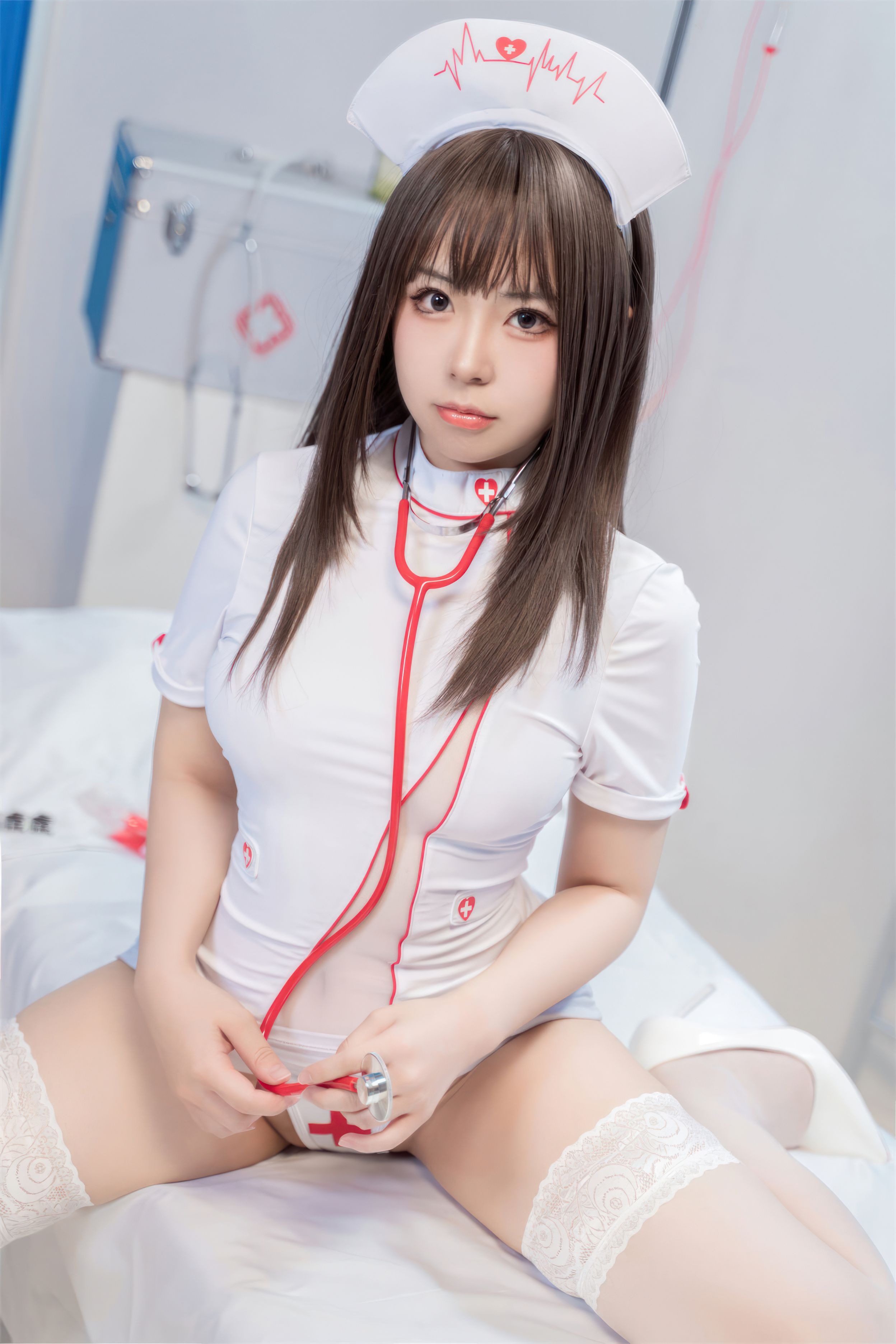 虎森森 觸白護士 60P