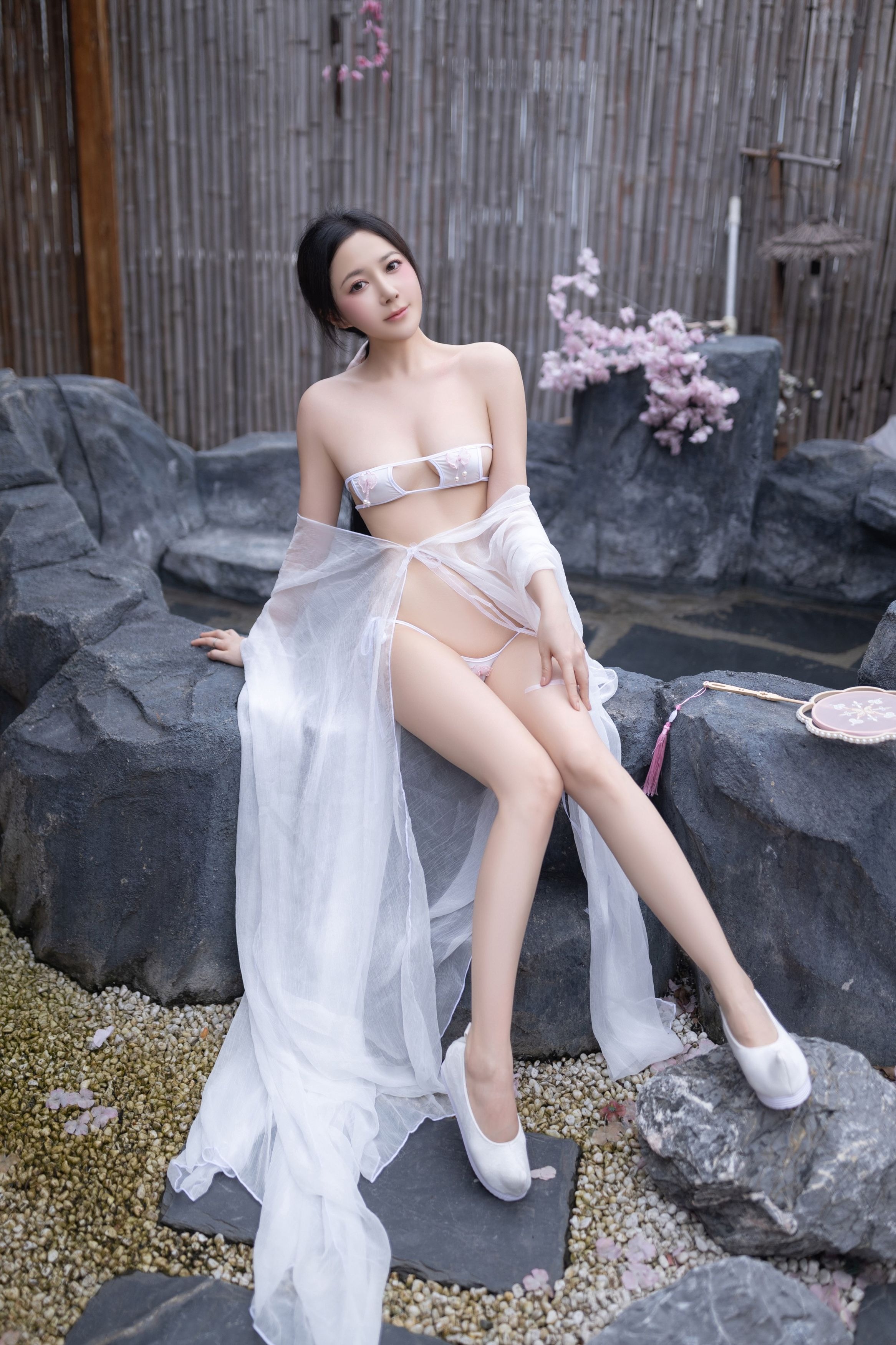 魚子醬菲什 - 花想容 120P