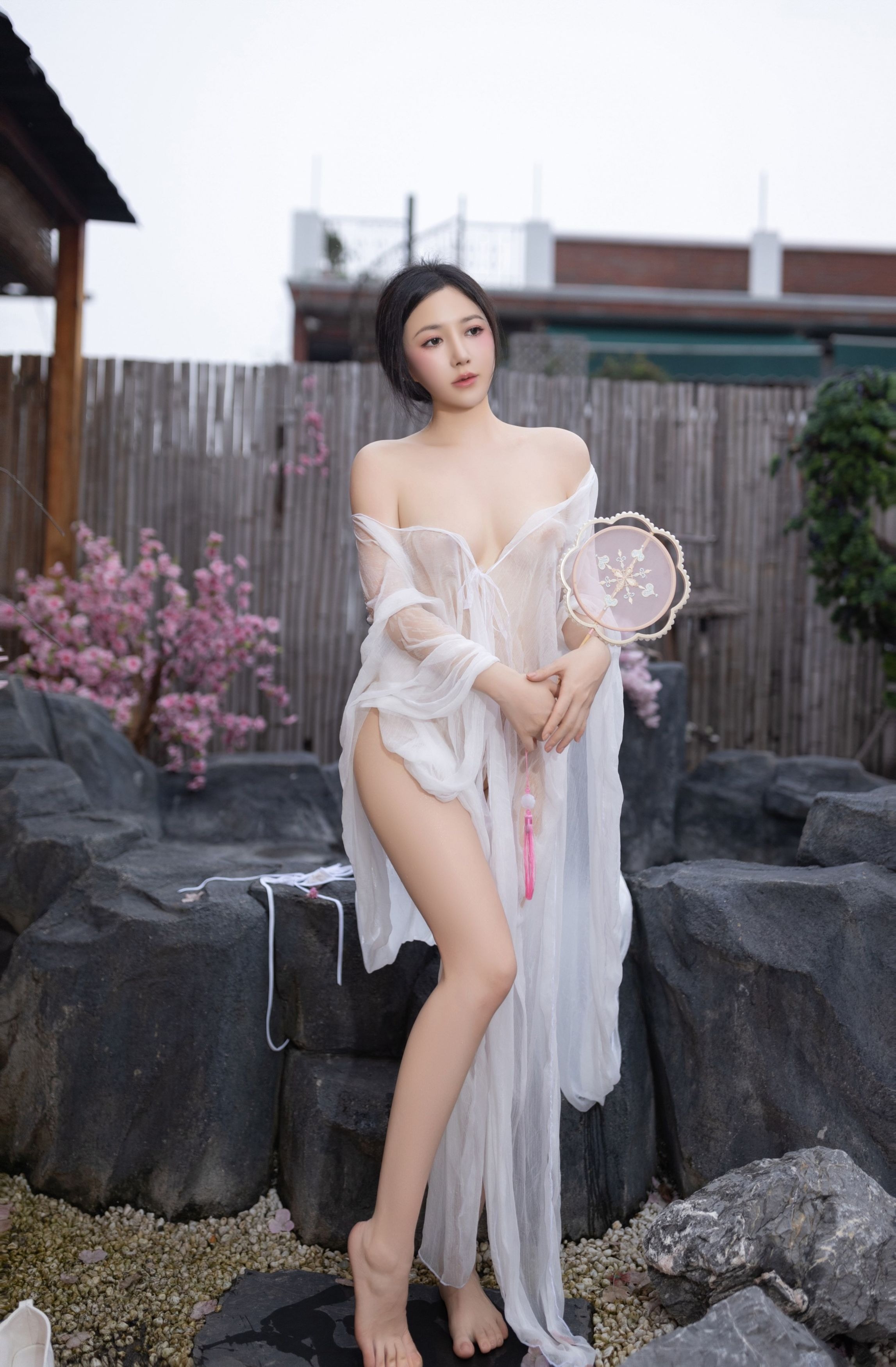 魚子醬菲什 - 花想容 120P