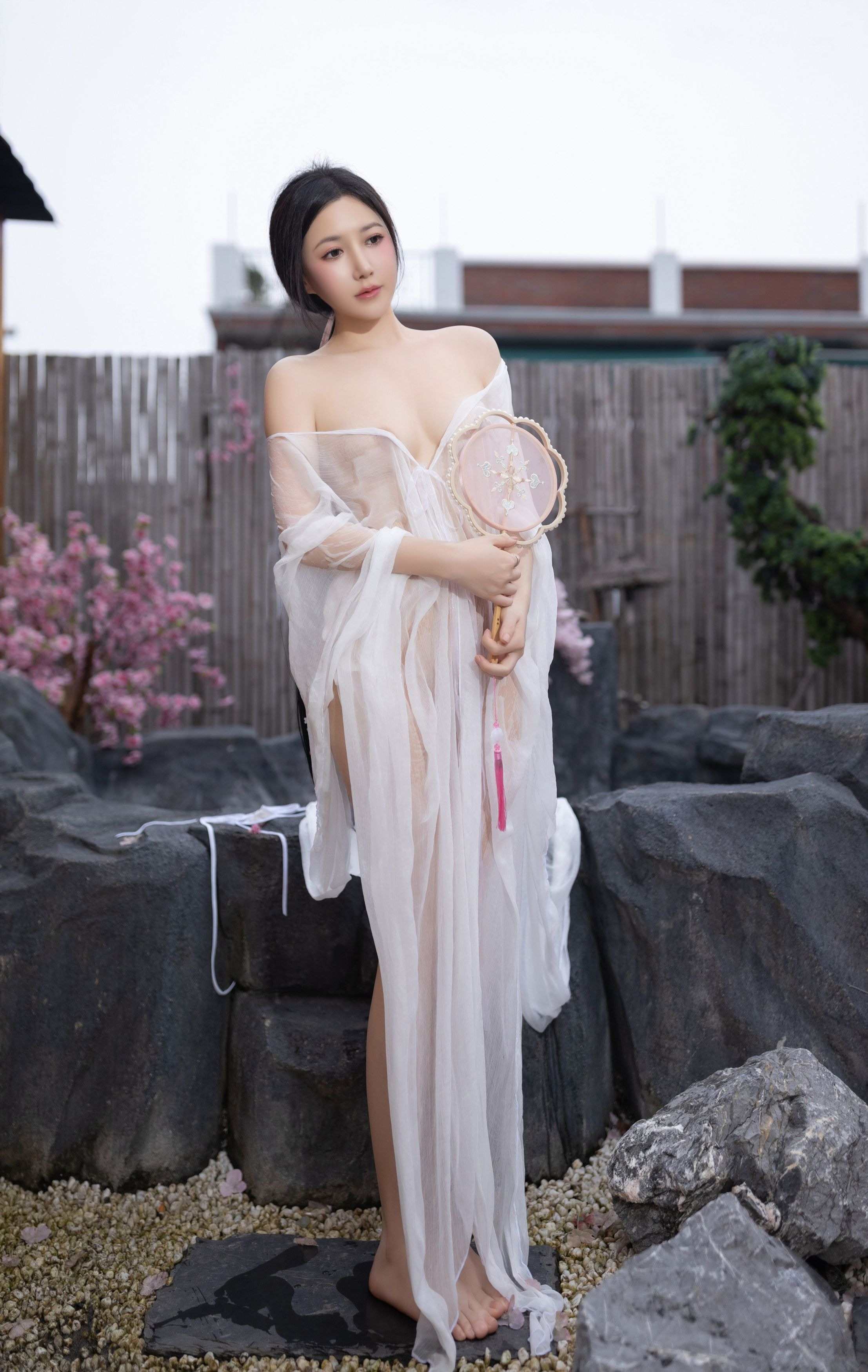 魚子醬菲什 - 花想容 120P