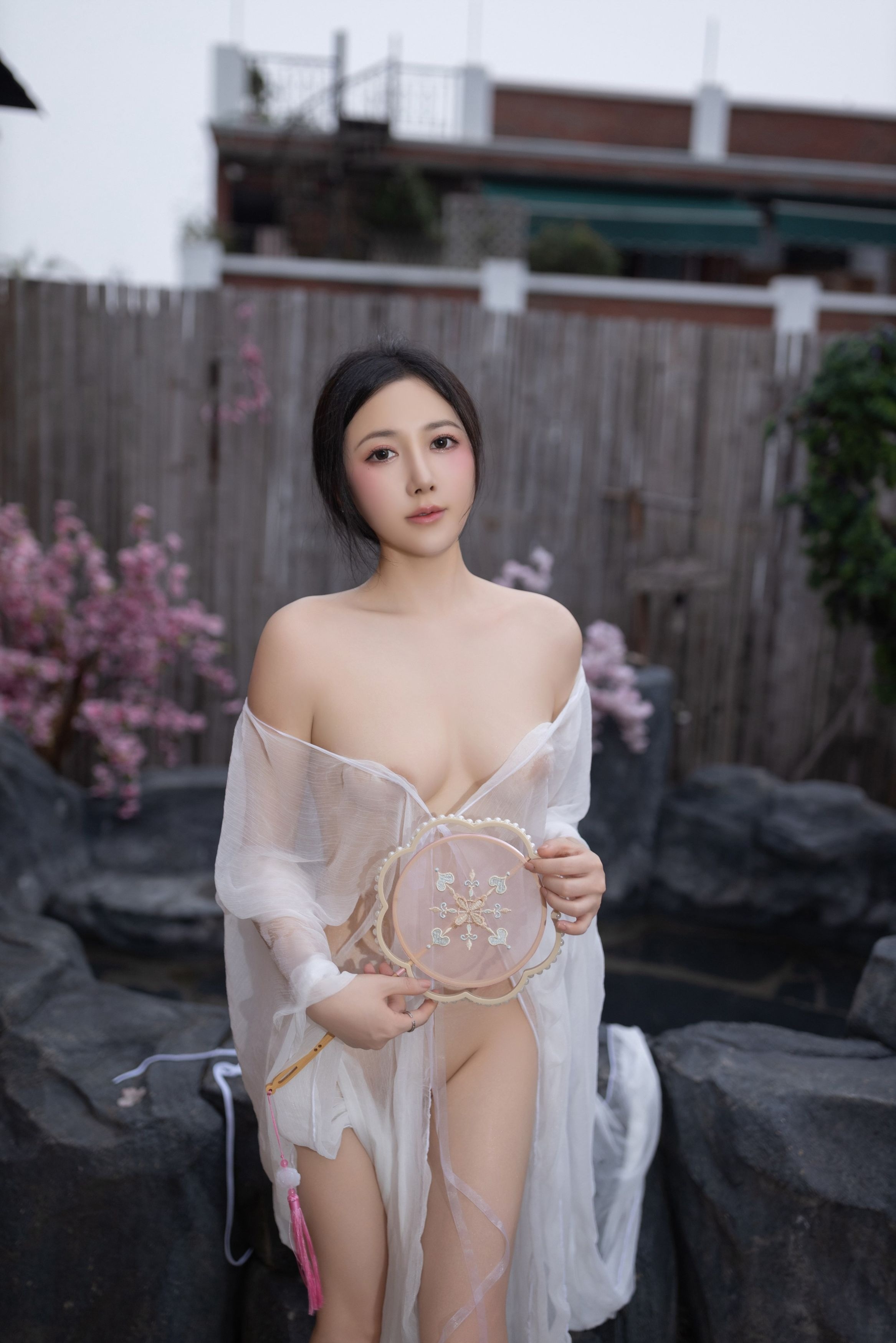 魚子醬菲什 - 花想容 120P