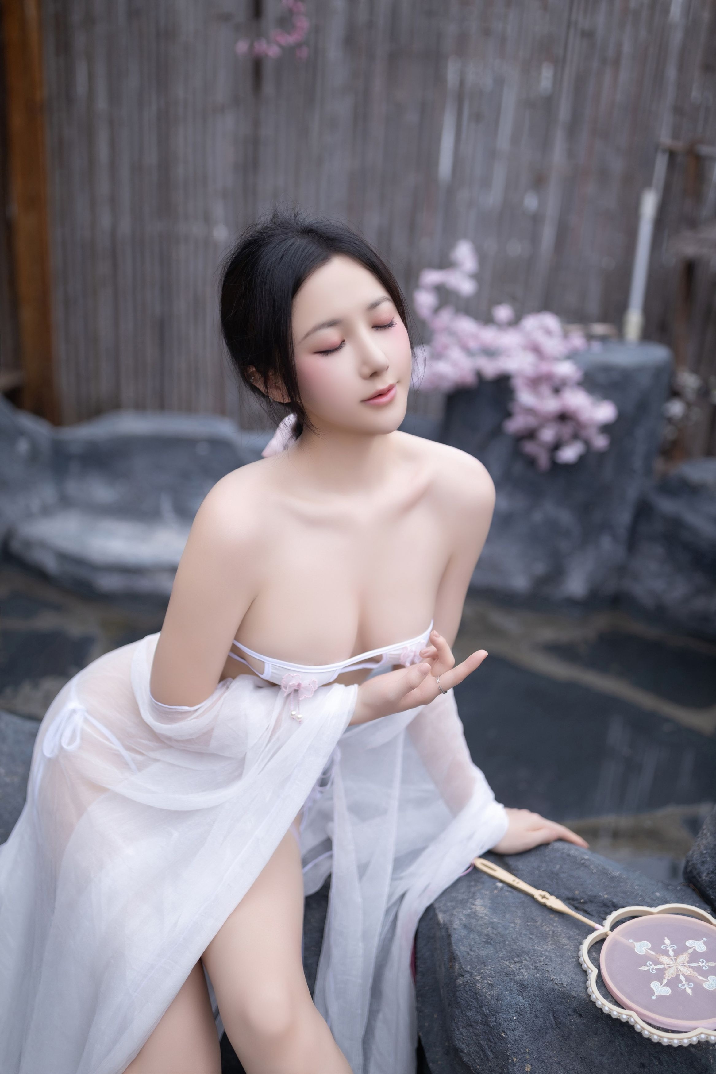 魚子醬菲什 - 花想容 120P