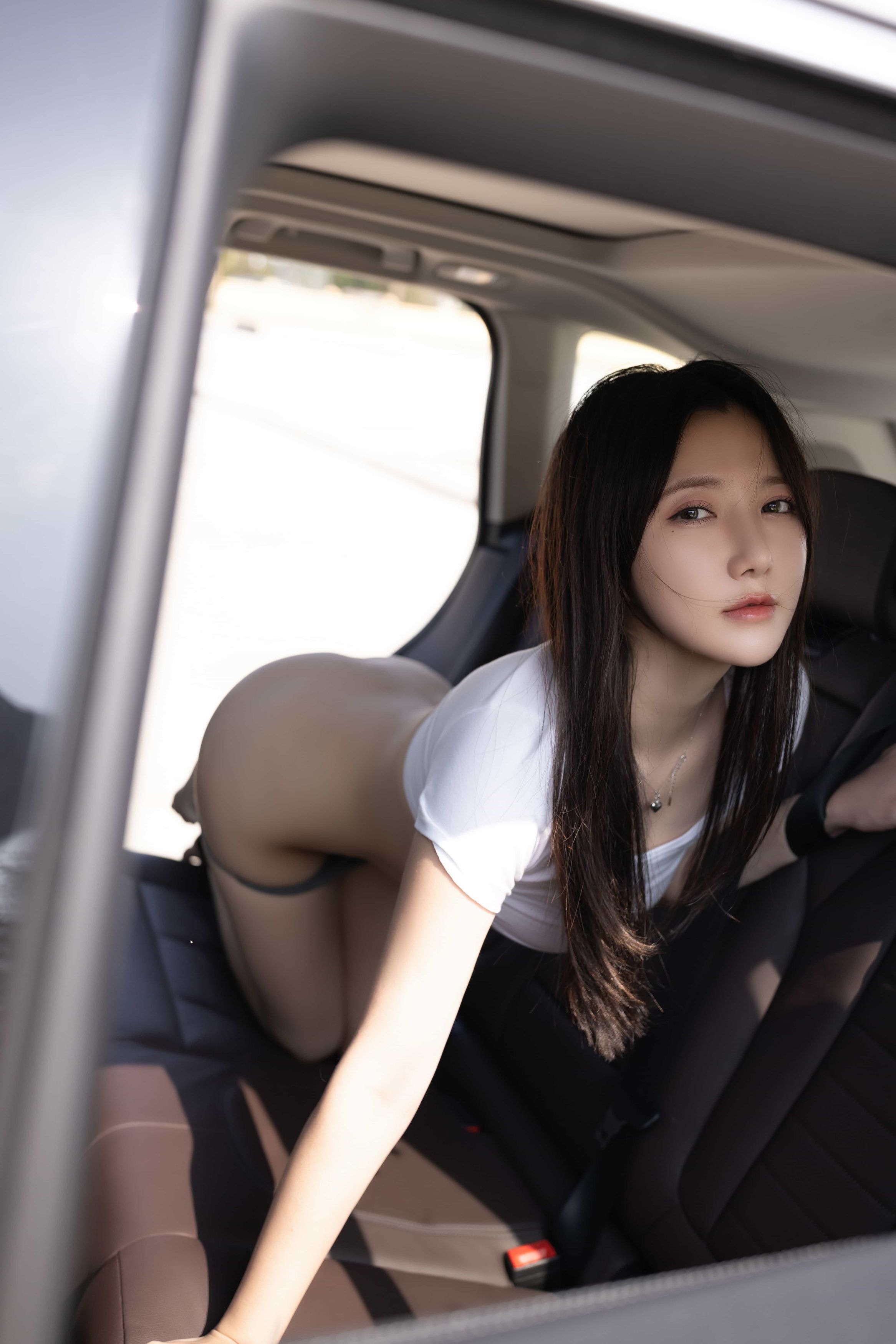 Yuzijiang Fish 魔力安全带 Photo Set 138P