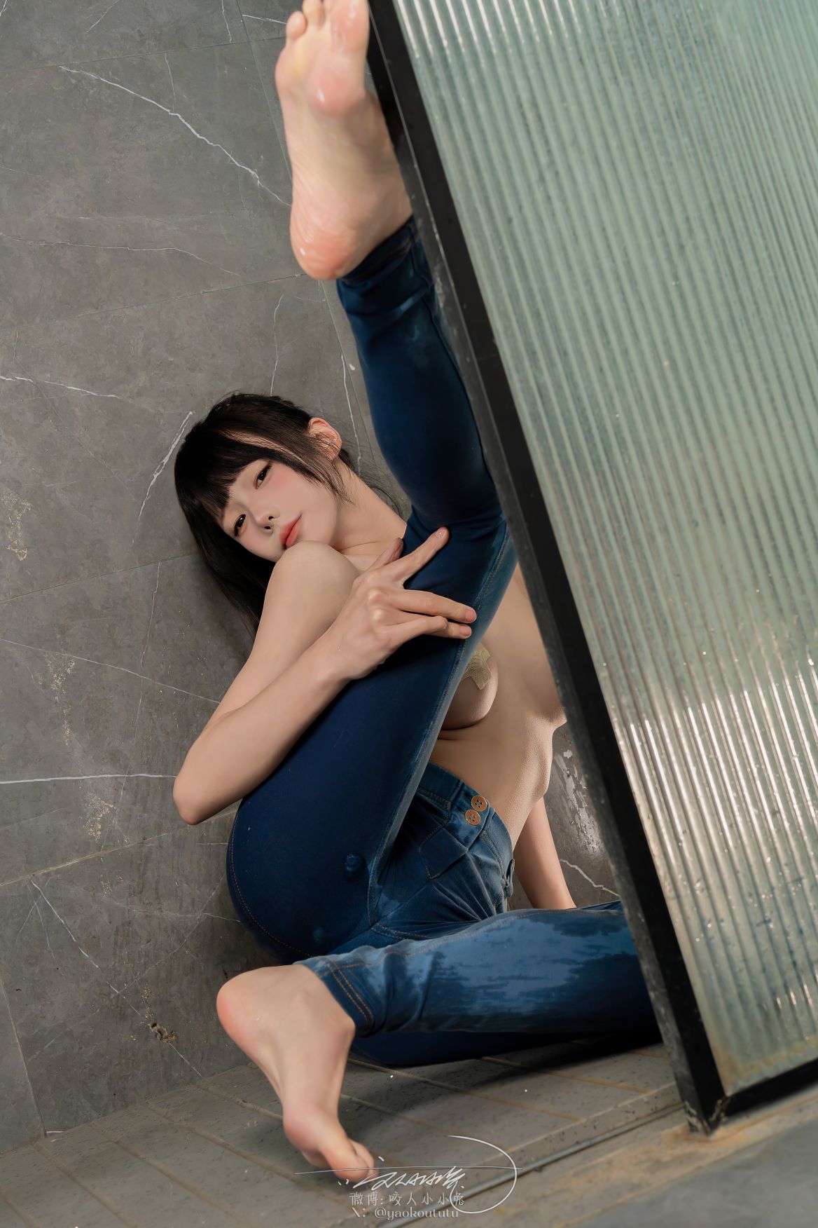 Yaoyikoutuniang 咬人小小兔自助洗衣房 화보 세트