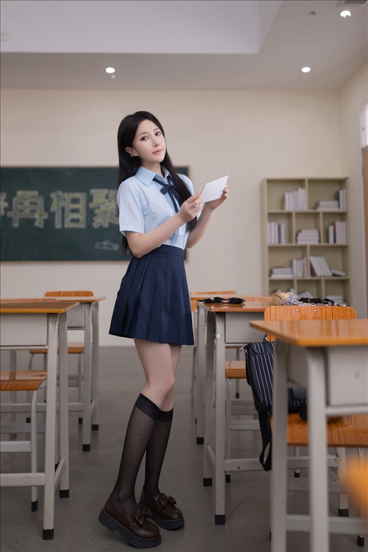 鱼子酱Fish - 班长的礼物