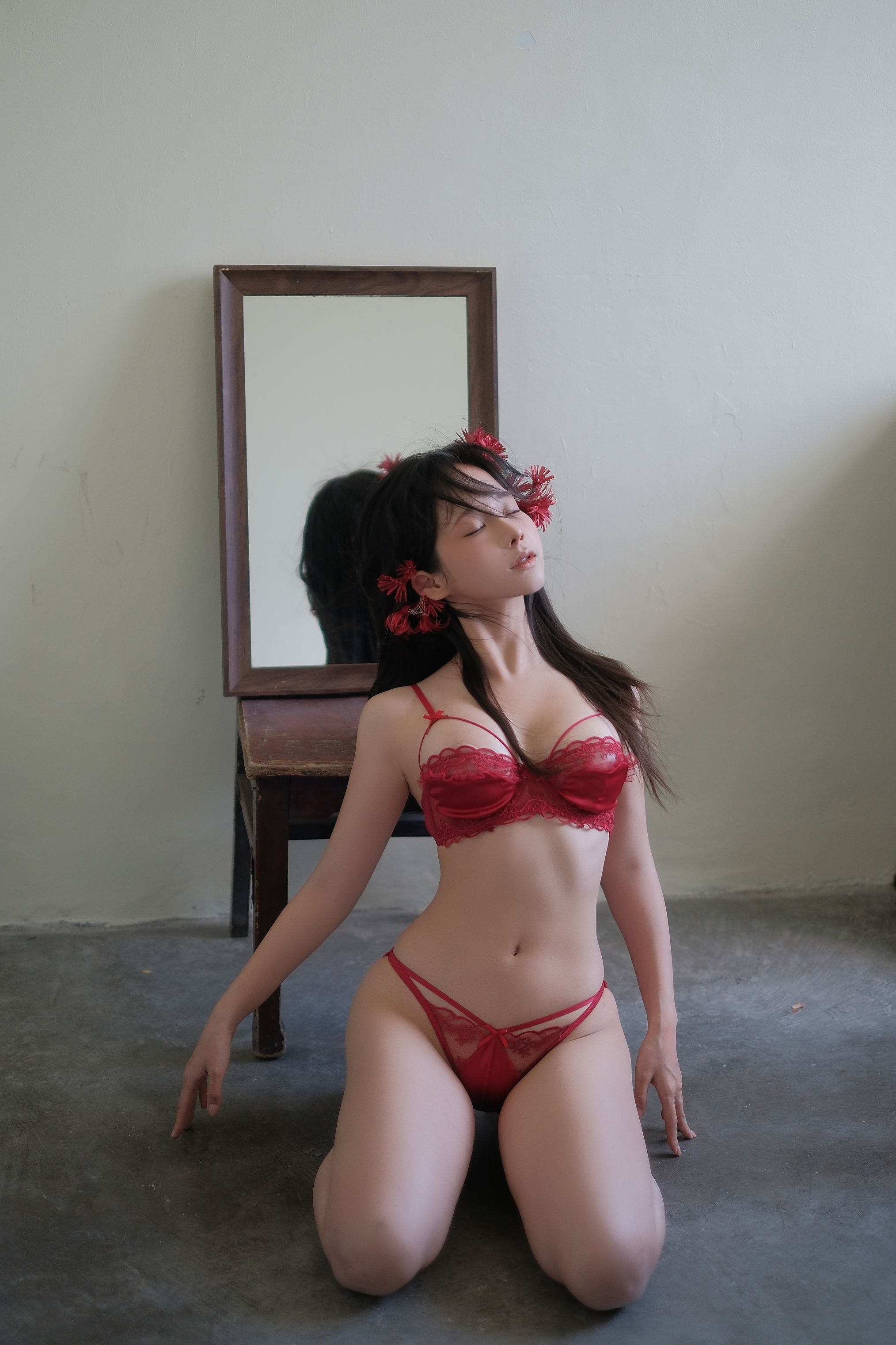 蠢沫沫 レッド [29P-454MB