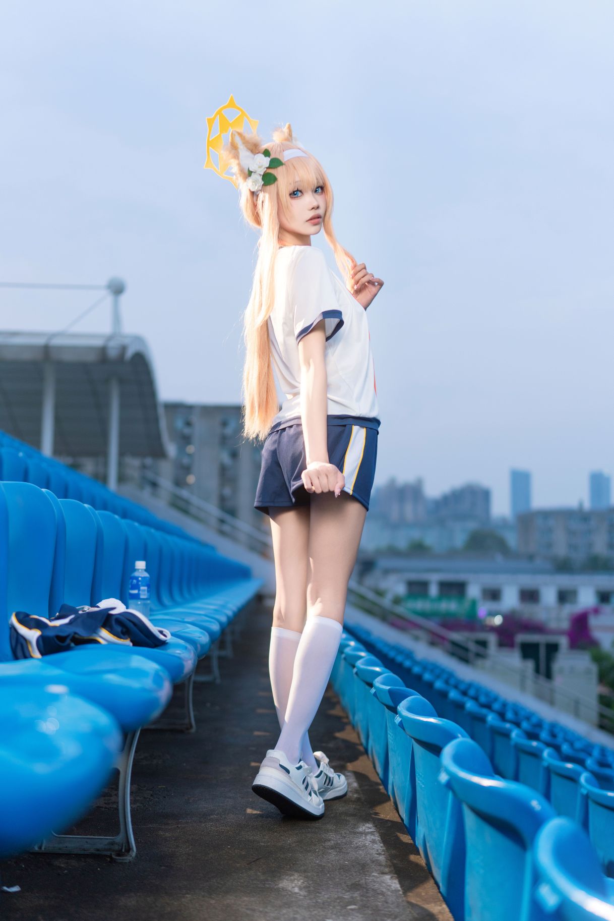 에이시 아이웨스트 블루 아카이브 이로 마리 수녀 잠옷 체조복