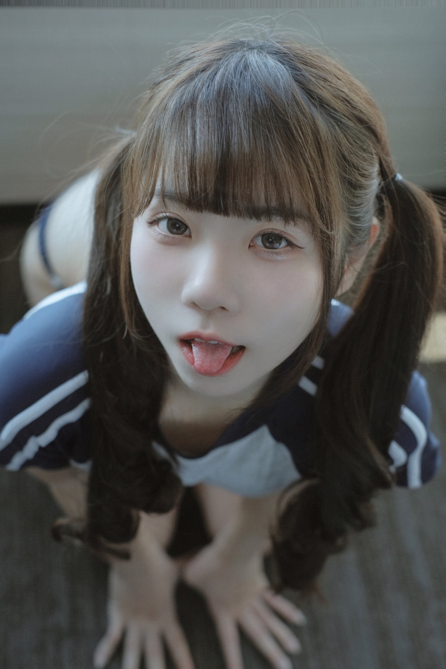 ココ小白兔 - ギフト体操服の少女 35P