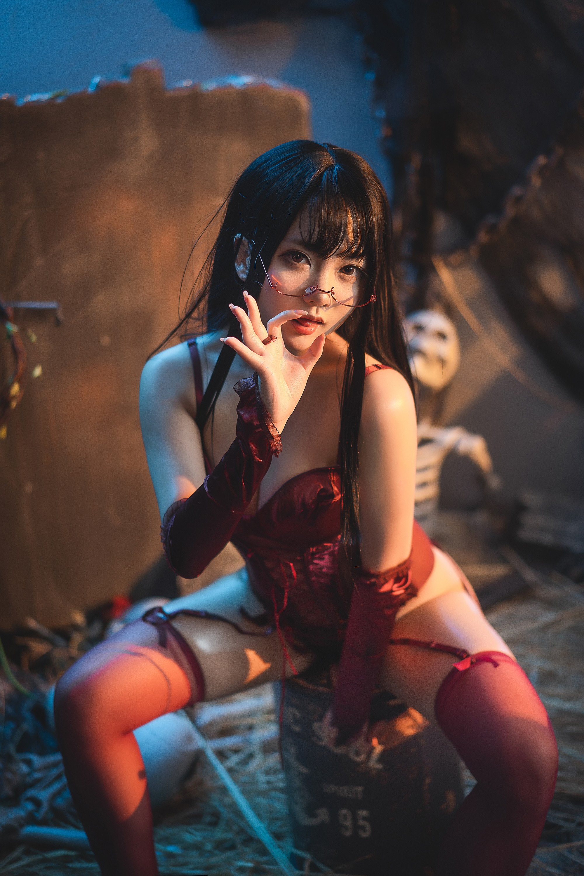 是一只熊仔 - 红色corset 42P