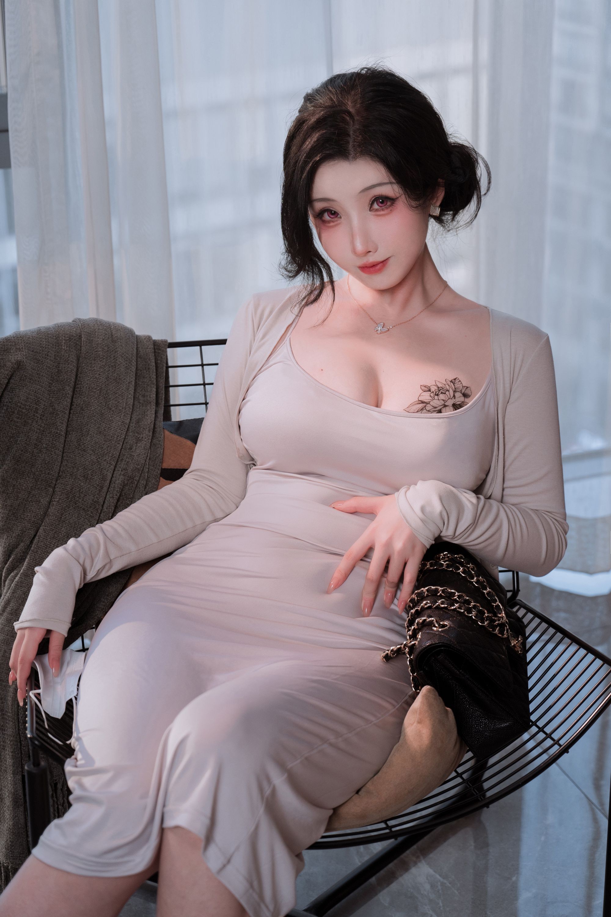 Rioko涼涼子《鄰居家的大姐姐》60P寫真