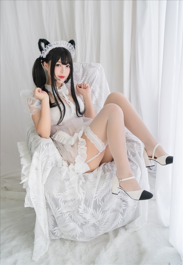 Bai Ye - White Cat Transparent Maid 88P