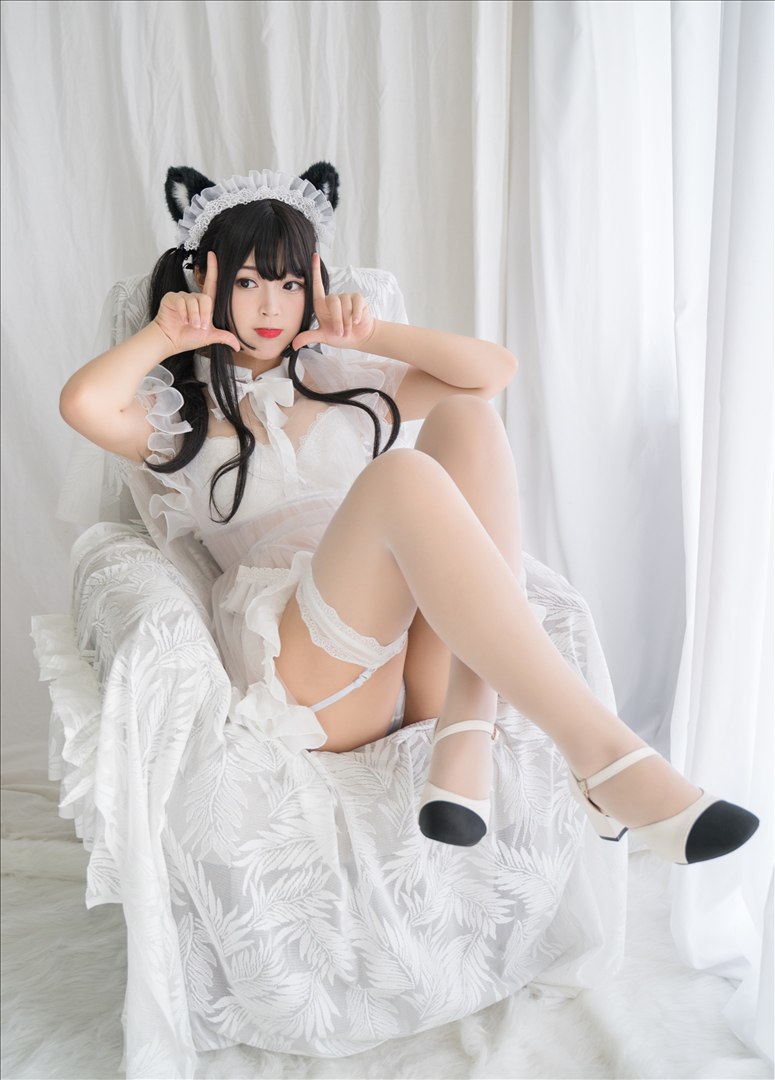 Bai Ye - White Cat Transparent Maid 88P