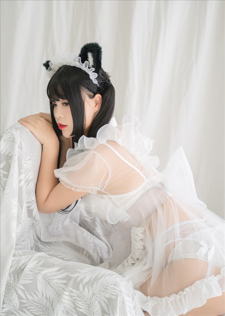 白烨 - 白貓透明女僕 88P