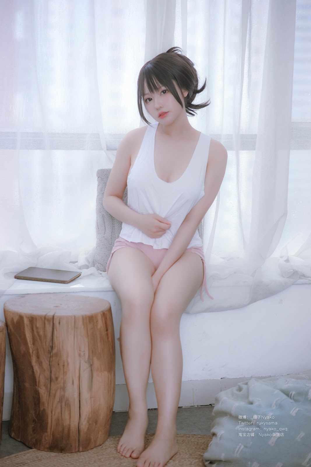 ニャコ喵子 隣のやばいお姉さん 背心