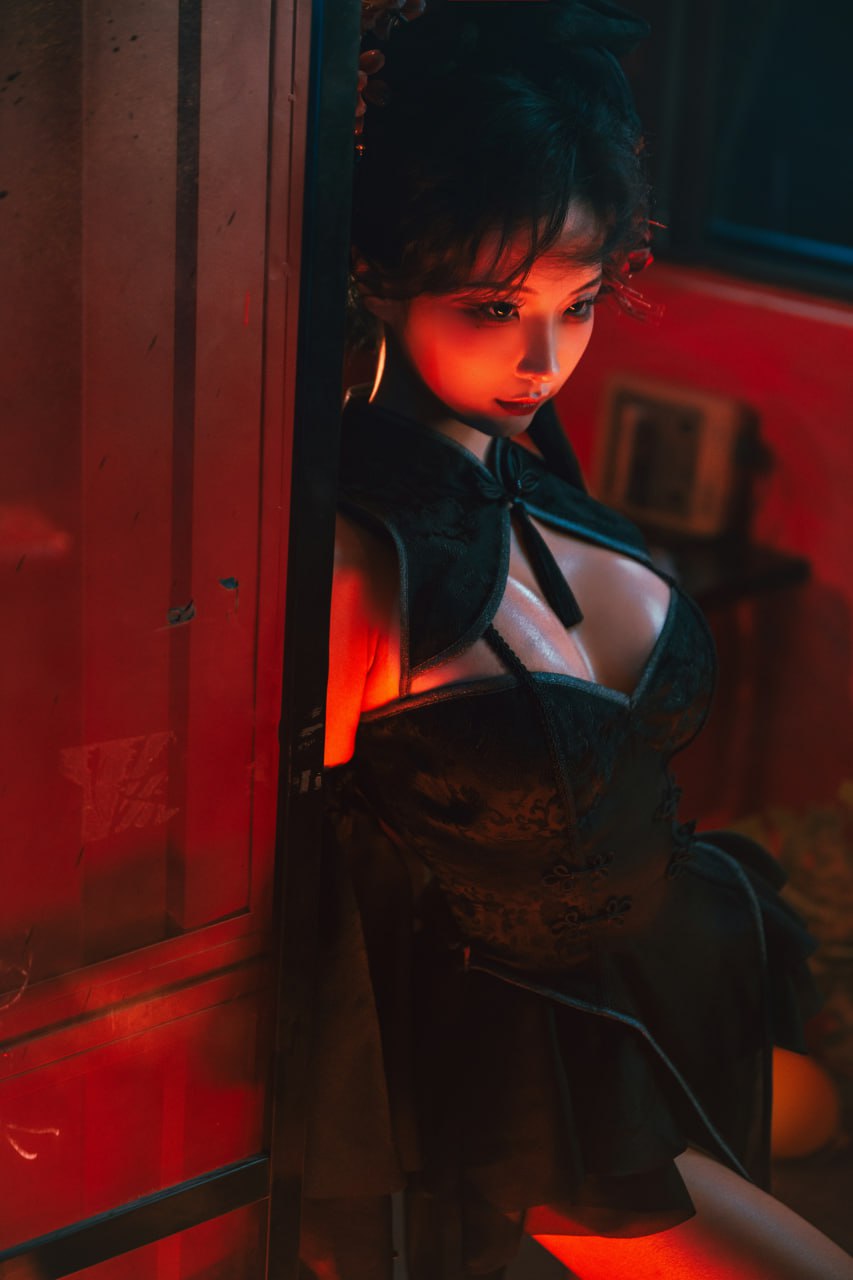 Chun Mo Mo - Kou Young Girl Back Court 64P
