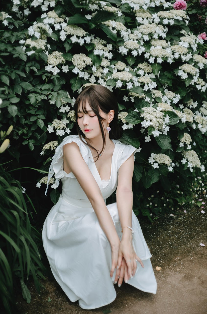 ElyEE Tử - Mùa Mưa 雨季球花 31P