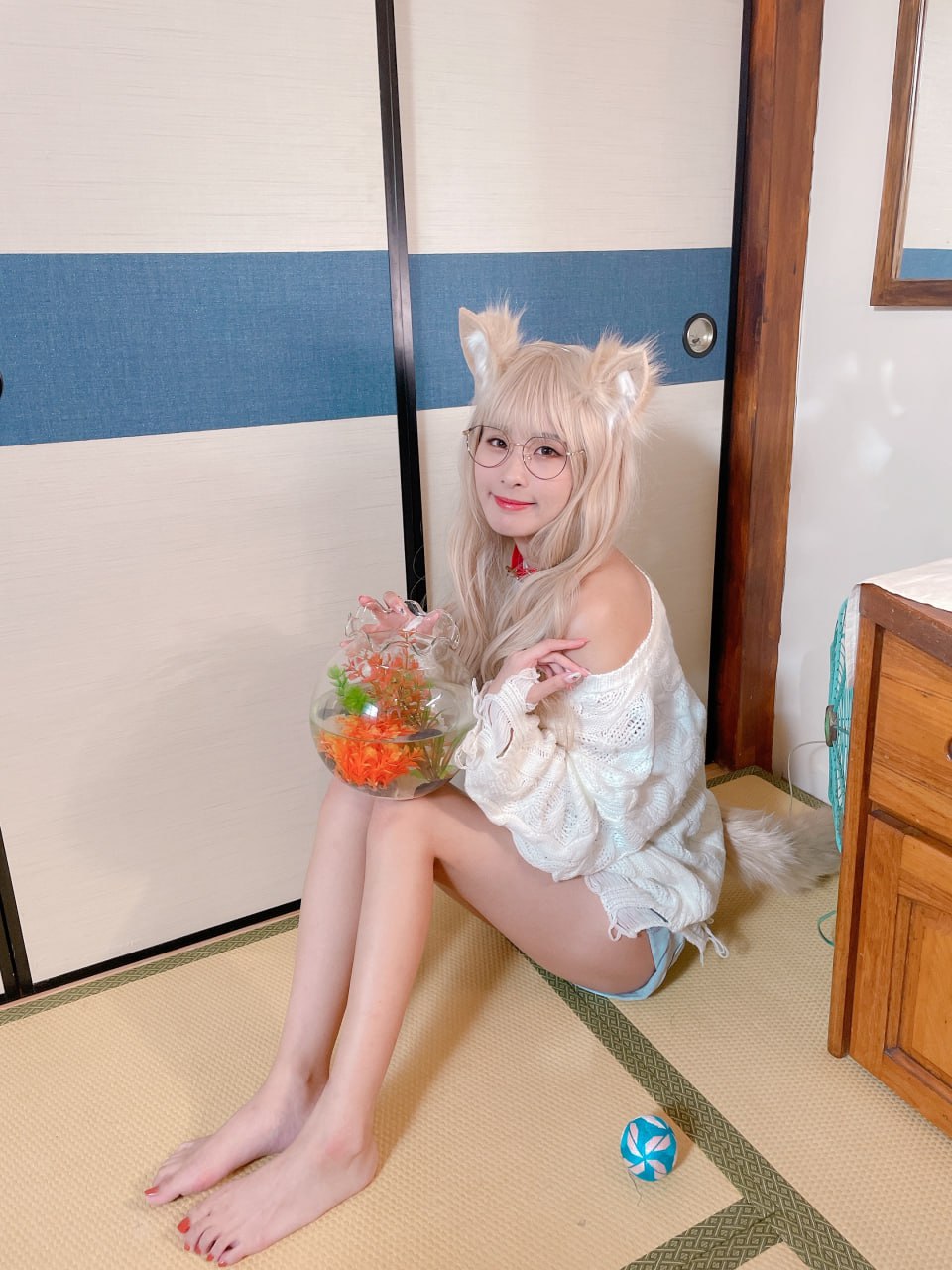 Ni Ni Ru - Cat Girl 120P1V