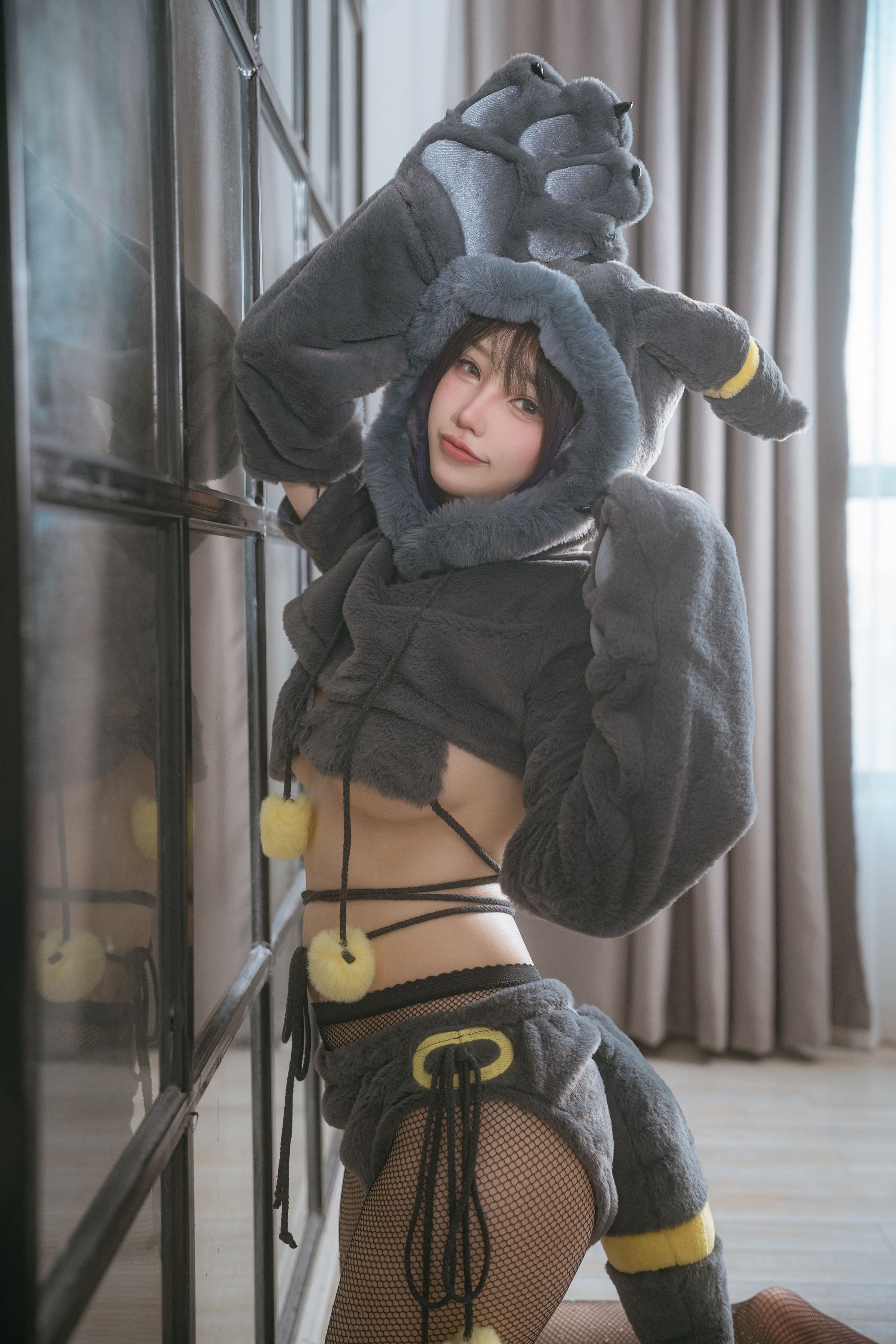 洛洛子 - 月之伊布 45P