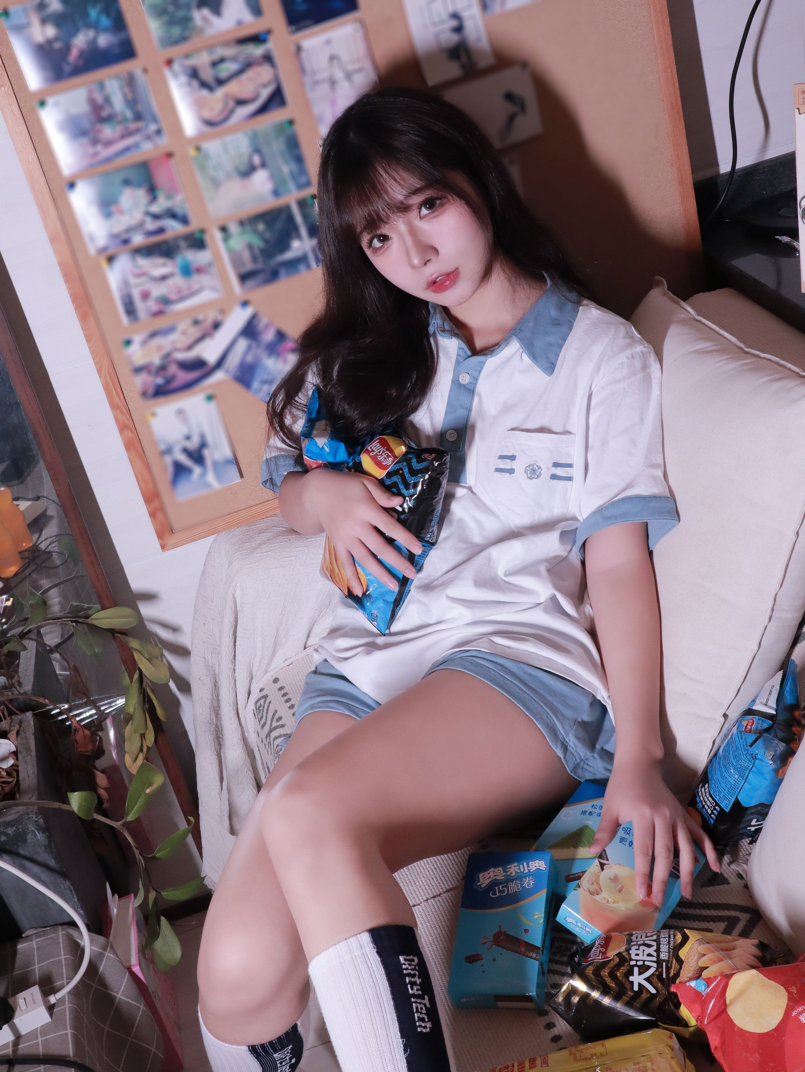 Yuuhui『青白ストライプ少女』81P成人向け写真セット