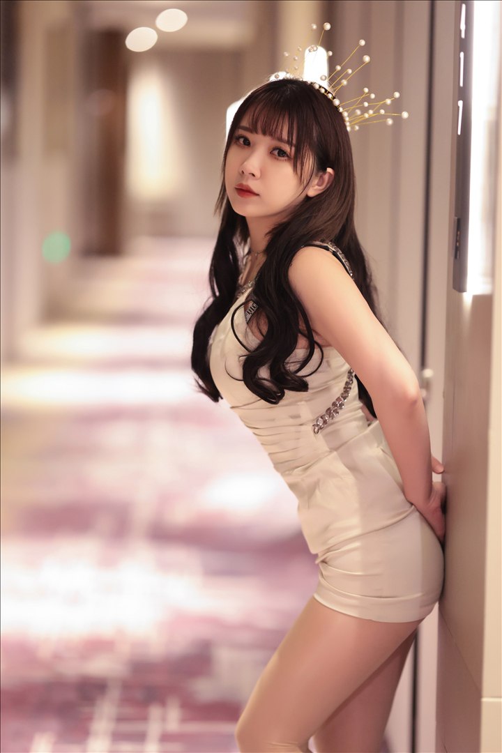小女巫露娜 - 無內肉絲 96P