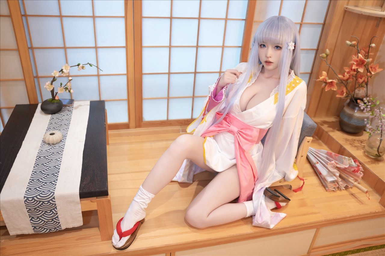 Shimizu Yui - Yuki-onna 58P