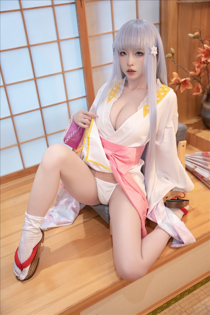Shimizu Yui - Yuki-onna 58P