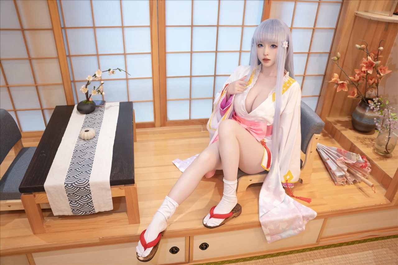 Shimizu Yui - Yuki-onna 58P