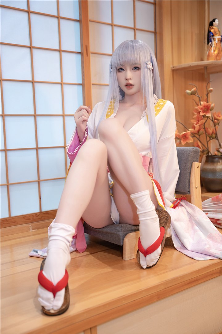 Shimizu Yui - Yuki-onna 58P