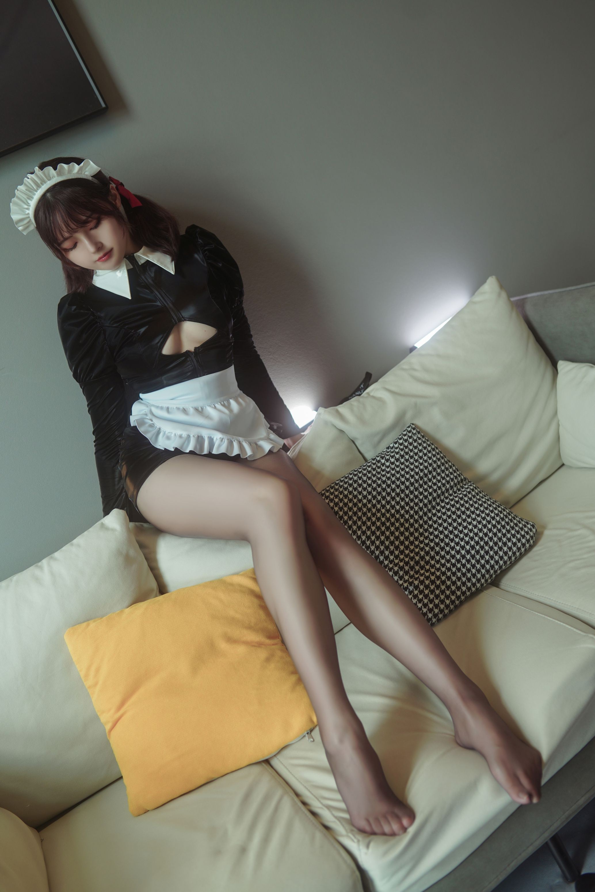 Natsuko - Pitch Black Maid 50P